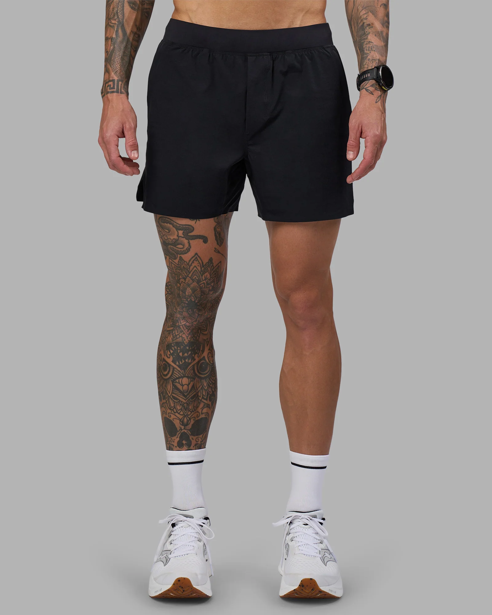 4243-hybrid-5-short-black-reflective-1.webp Hybrid 5" Short - Black-Reflective