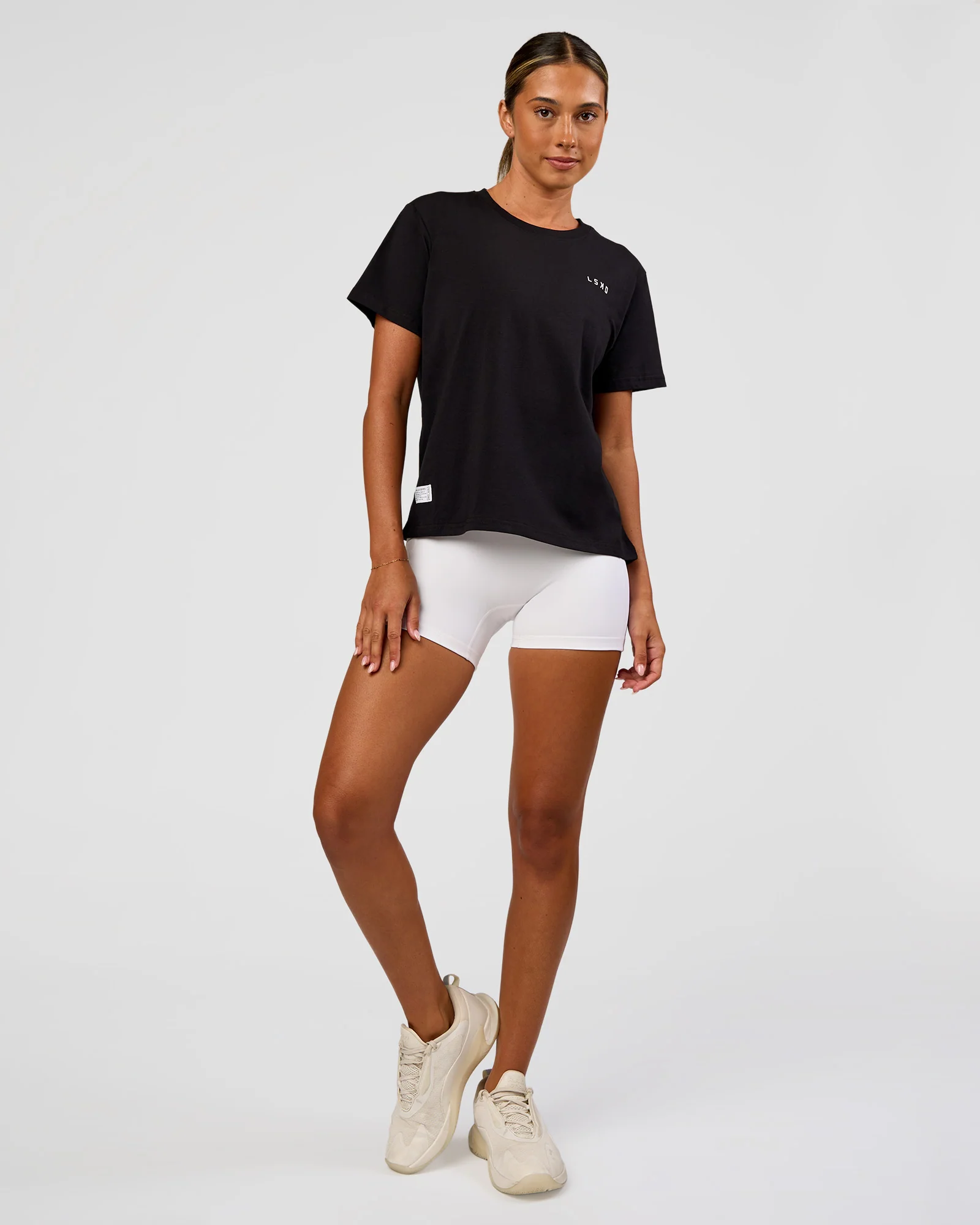 4312-vs6-flxcotton-regular-fit-tee-black-white-3.webp VS6 FLXCotton Regular Fit Tee - Black-White