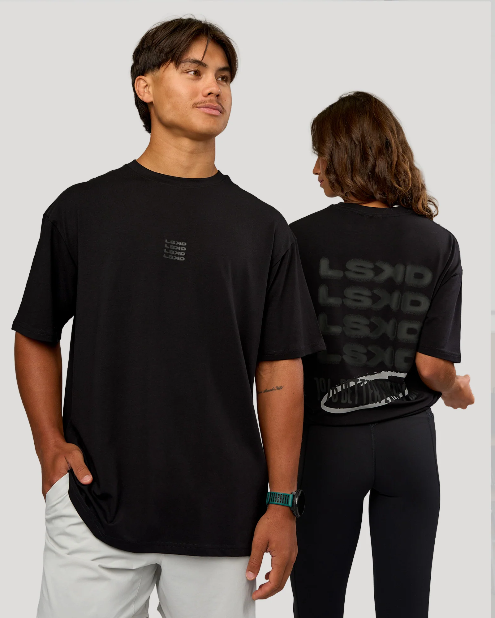 4355-everyday-elevation-flxcotton-oversized-tee-black-black-1.webp Everyday Elevation FLXCotton Oversized Tee - Black-Black
