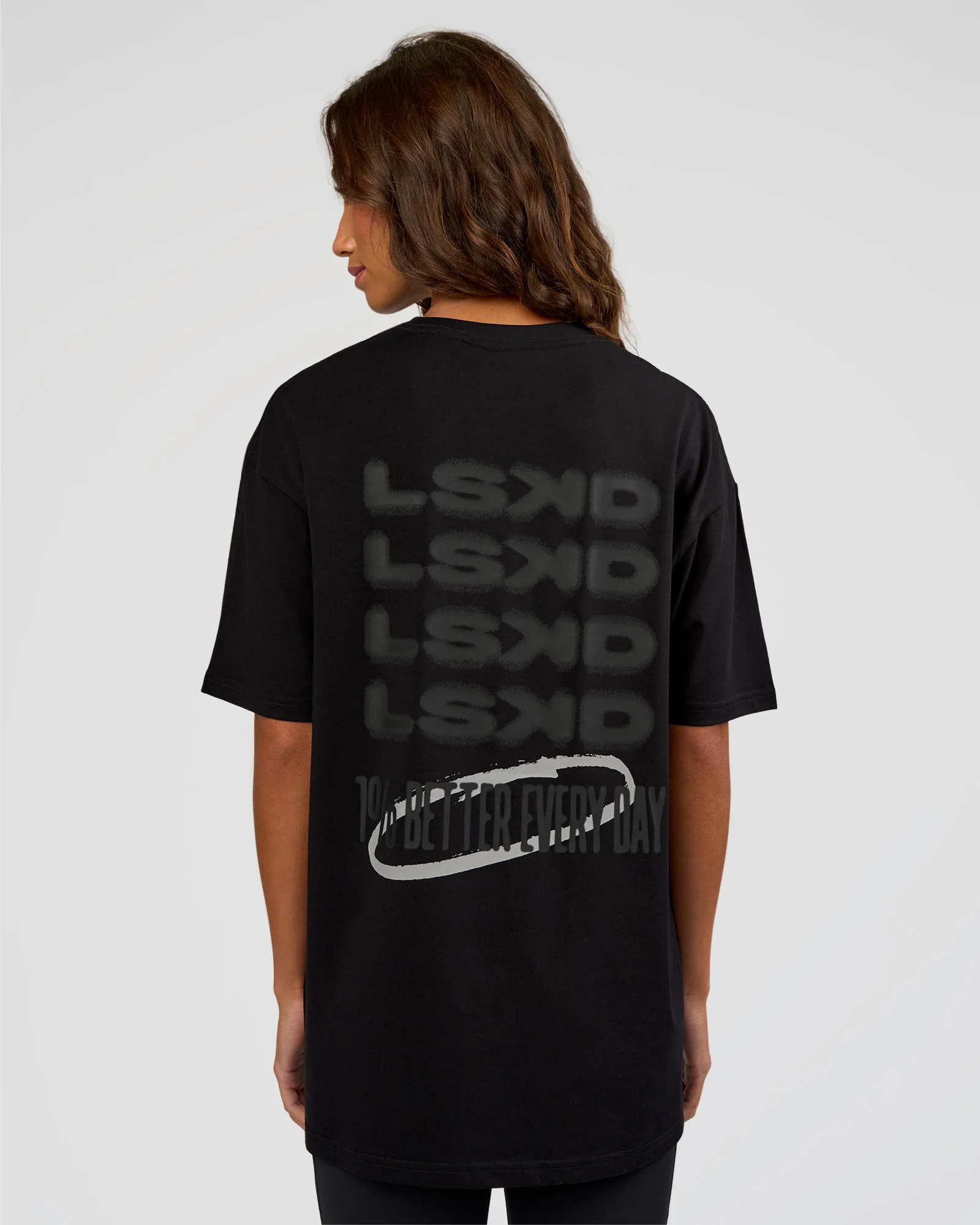 4355-everyday-elevation-flxcotton-oversized-tee-black-black-4.webp Everyday Elevation FLXCotton Oversized Tee - Black-Black