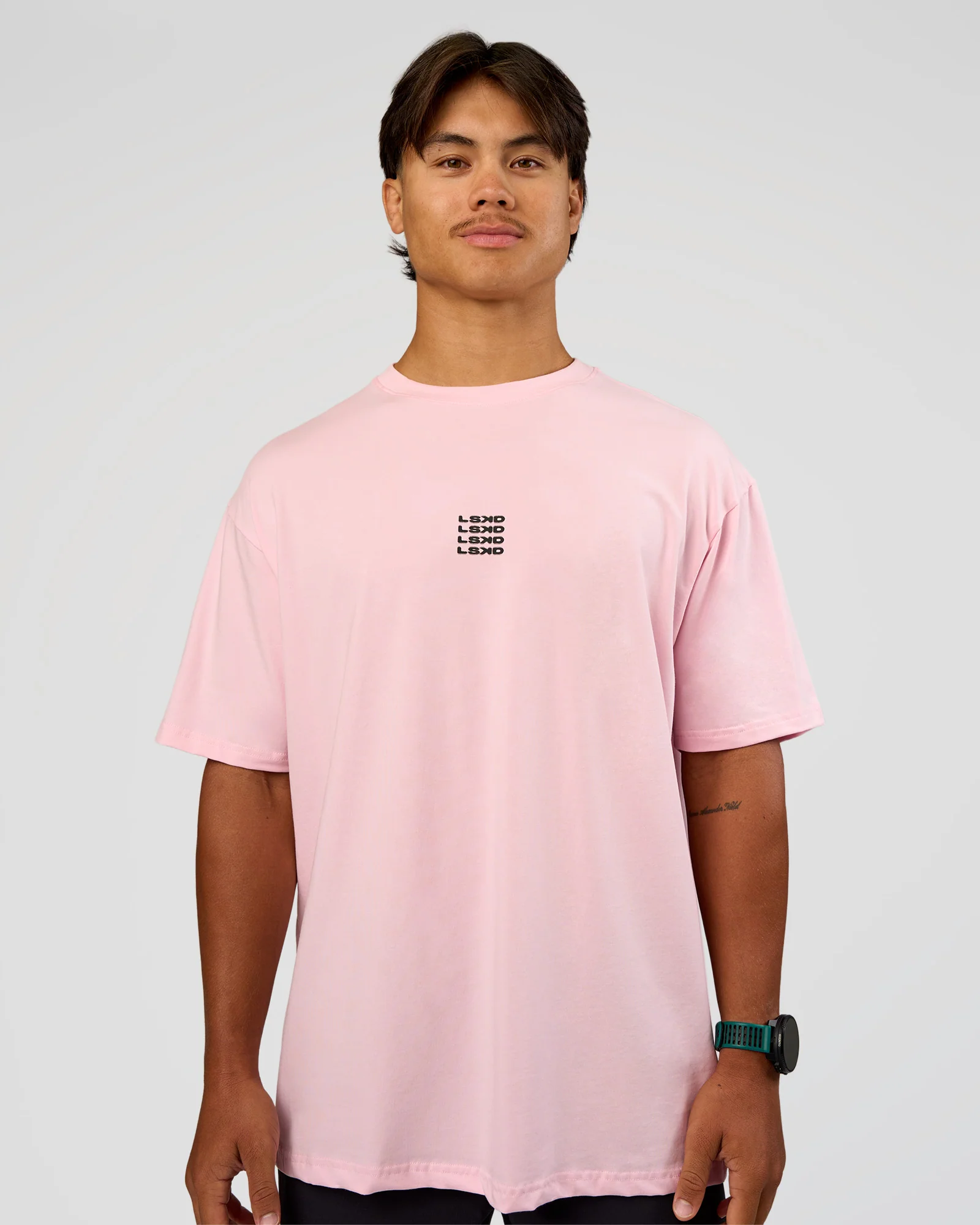 4364-everyday-elevation-flxcotton-oversized-tee-marshmallow-black-2.webp Everyday Elevation FLXCotton Oversized Tee - Marshmallow-Black