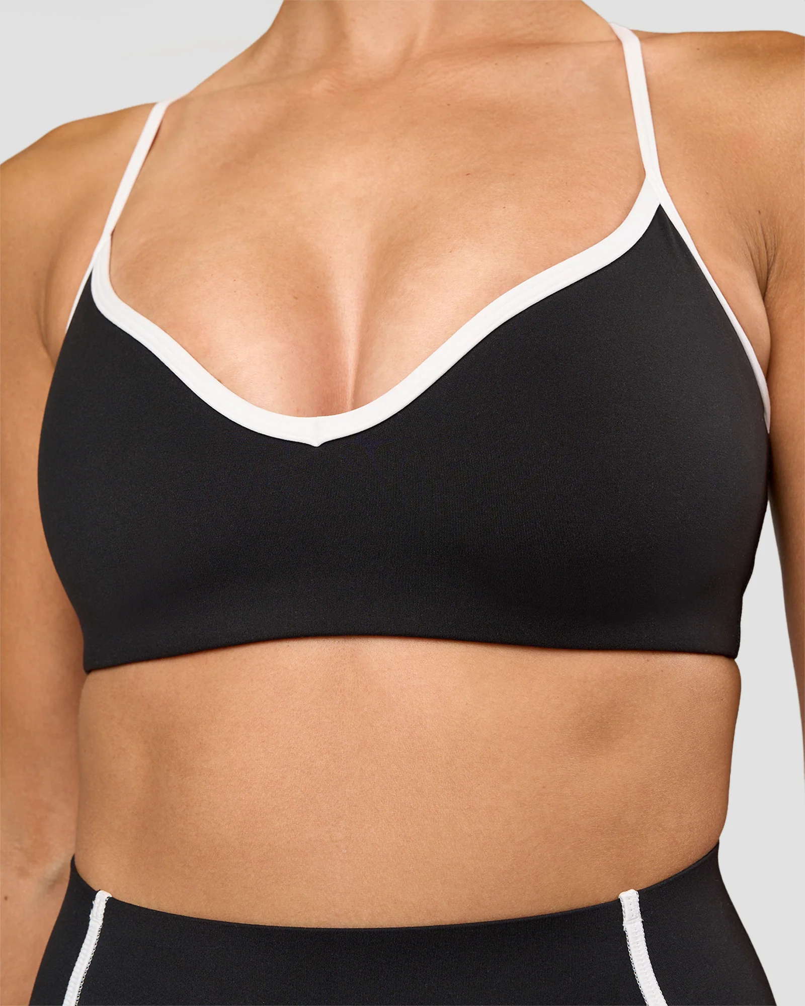 4415-power-sweetheart-sports-bra-black-6.webp Power Sweetheart Sports Bra - Black