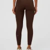 45-fusion-ultra-high-rise-7-8-legging-pockets-hot-chocolate-3.webp Fusion Ultra High-Rise 7/8 Legging Pockets - Hot Chocolate
