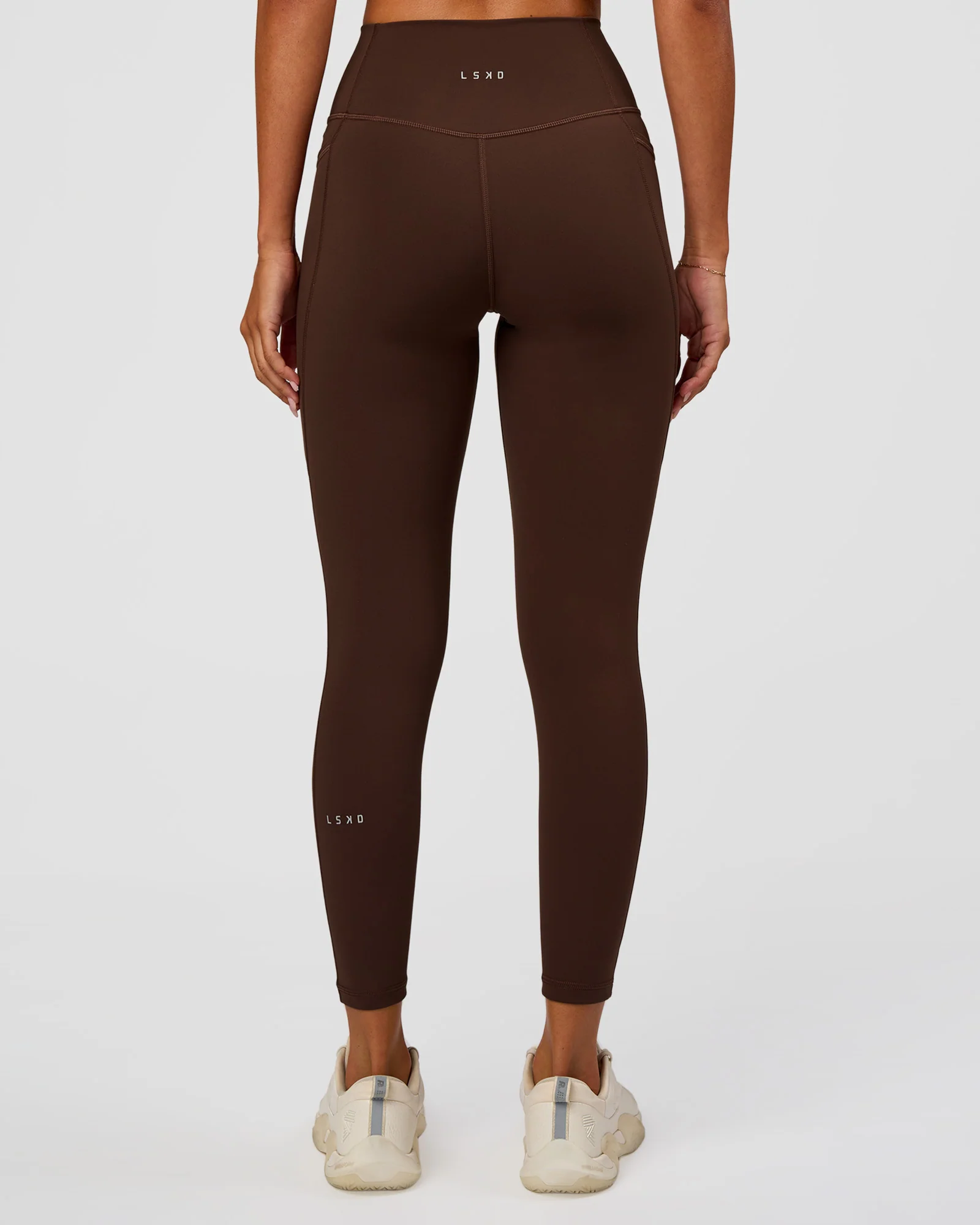 45-fusion-ultra-high-rise-7-8-legging-pockets-hot-chocolate-3.webp Fusion Ultra High-Rise 7/8 Legging Pockets - Hot Chocolate