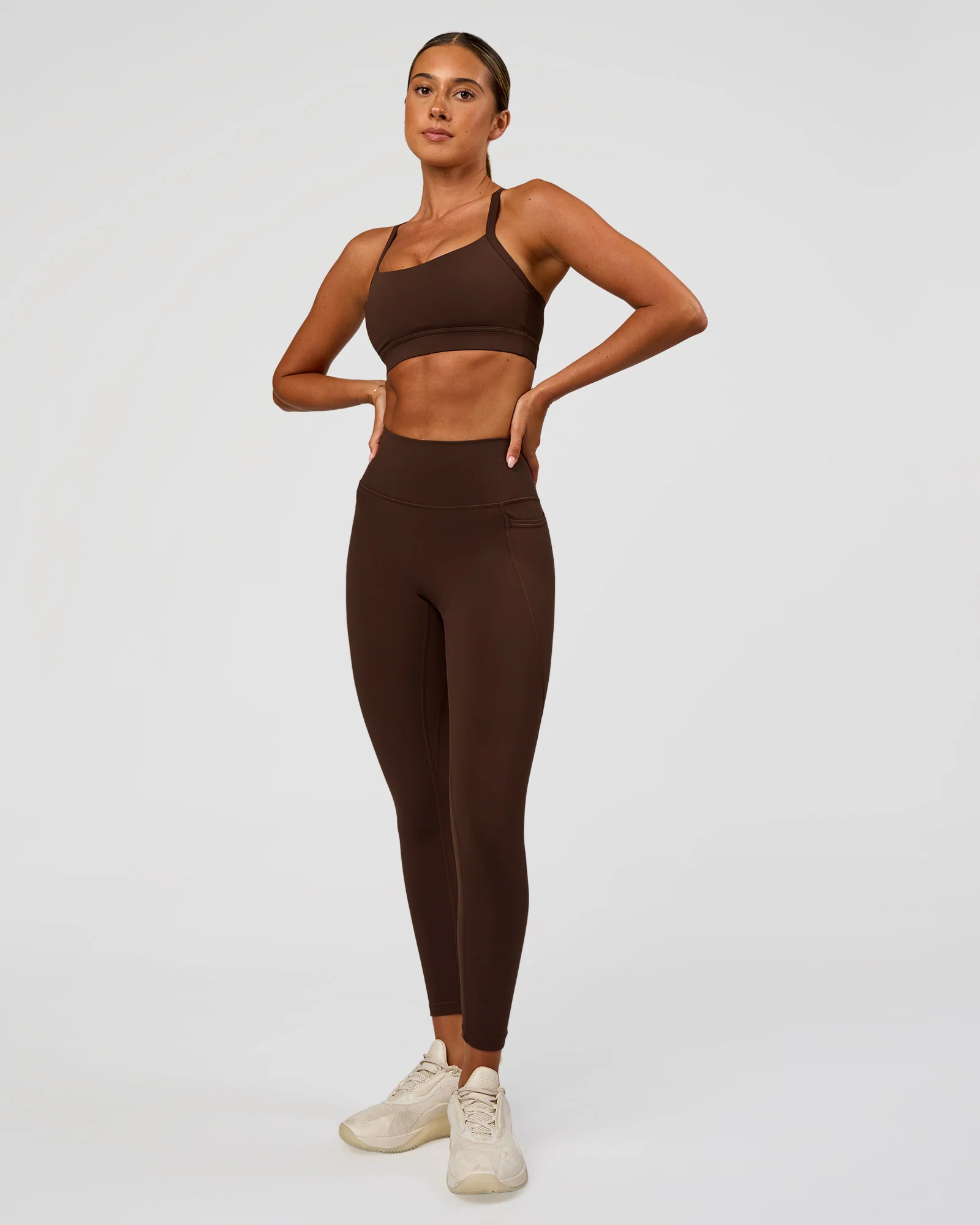 45-fusion-ultra-high-rise-7-8-legging-pockets-hot-chocolate-8.webp Fusion Ultra High-Rise 7/8 Legging Pockets - Hot Chocolate