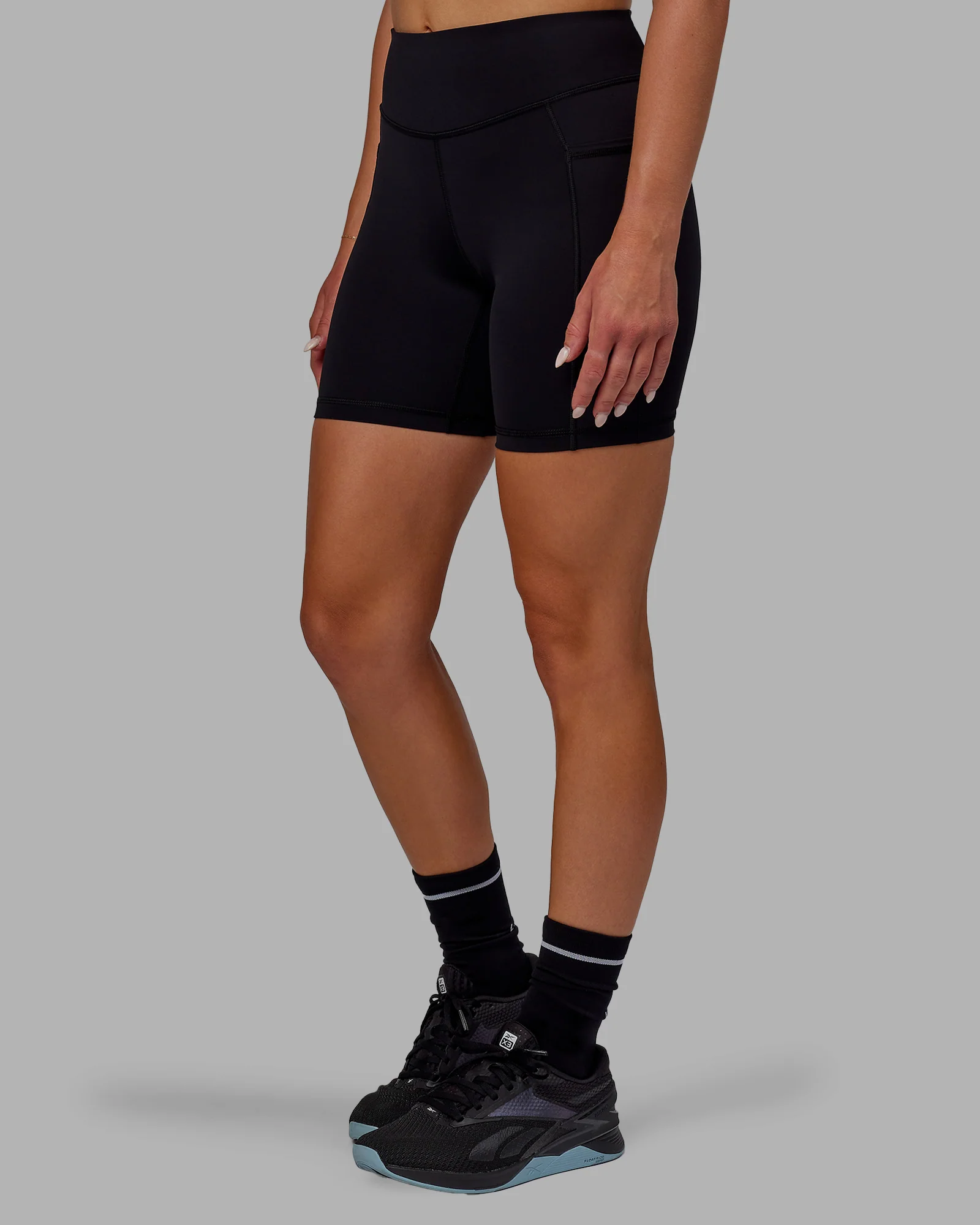 4535-elite-high-rise-6-short-pockets-black-7.webp Elite High-Rise 6" Short Pockets - Black