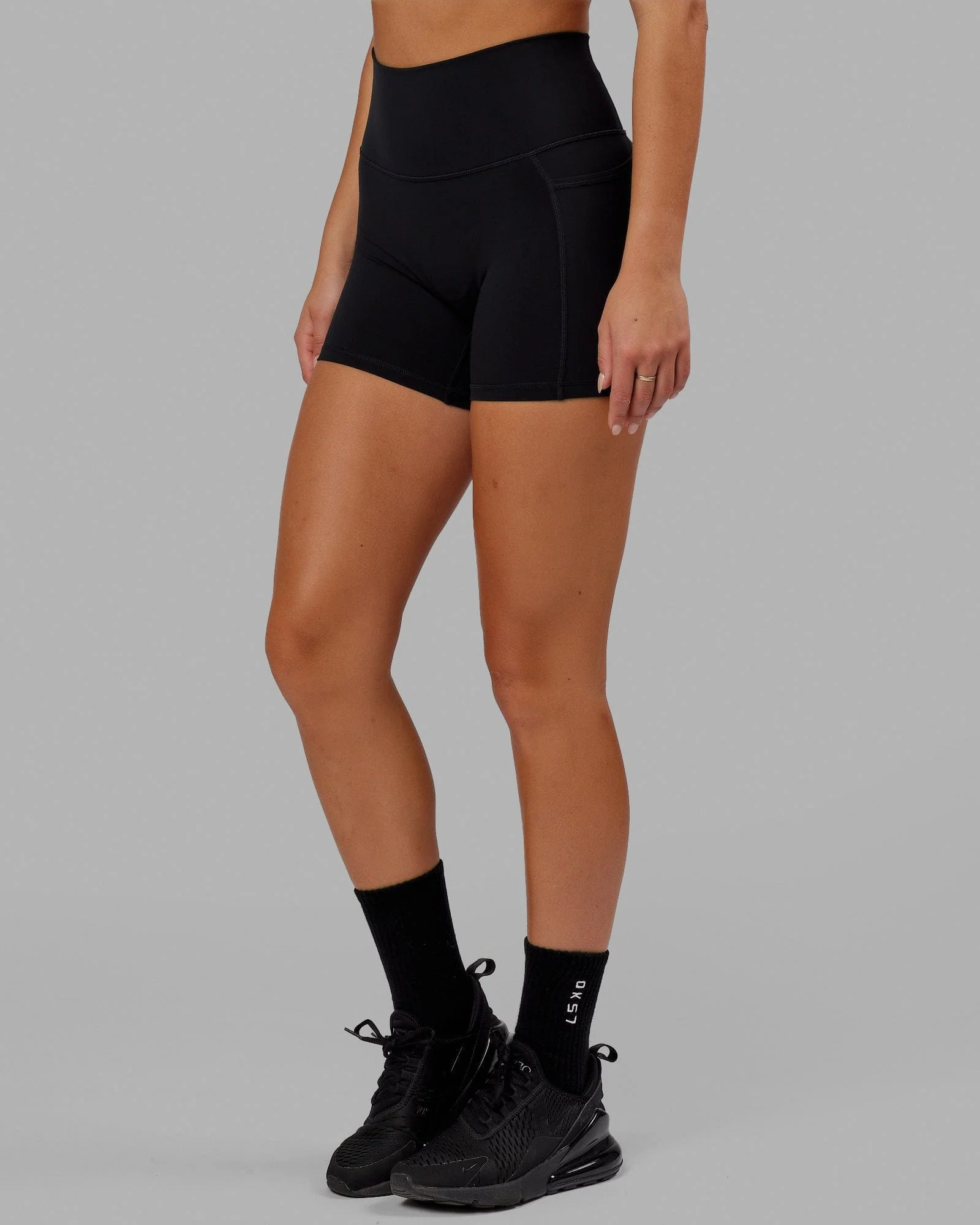 4544-o.g.-fusion-ultra-high-rise-4-short-pockets-black-8.webp O.G. Fusion Ultra High-Rise 4" Short Pockets - Black