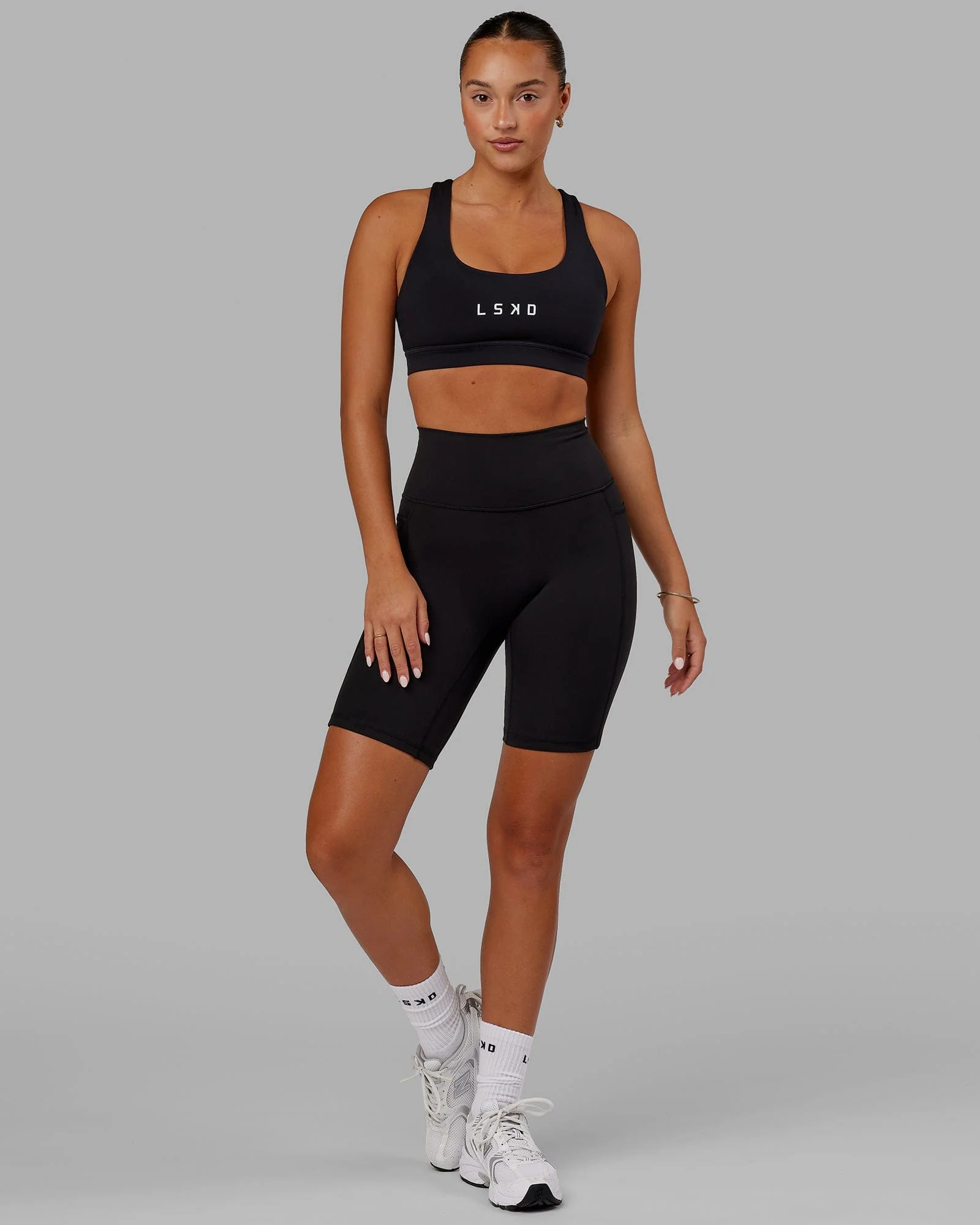 4576-o.g.-fusion-ultra-high-rise-9-short-pockets-black-4.webp O.G. Fusion Ultra High-Rise 9" Short Pockets - Black