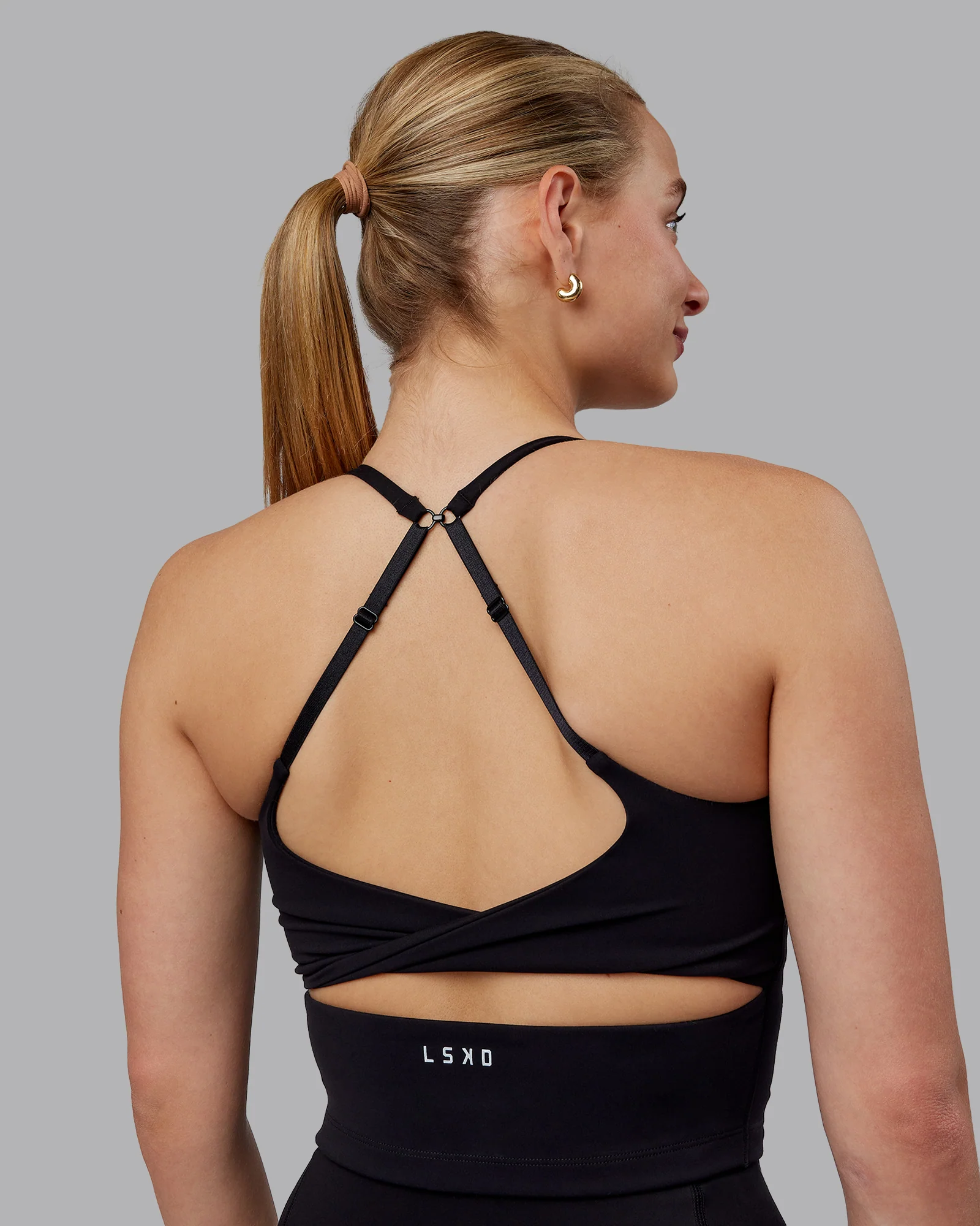 4646-twist-tank-with-shelf-bra-black-5.webp Twist Tank With Shelf Bra - Black