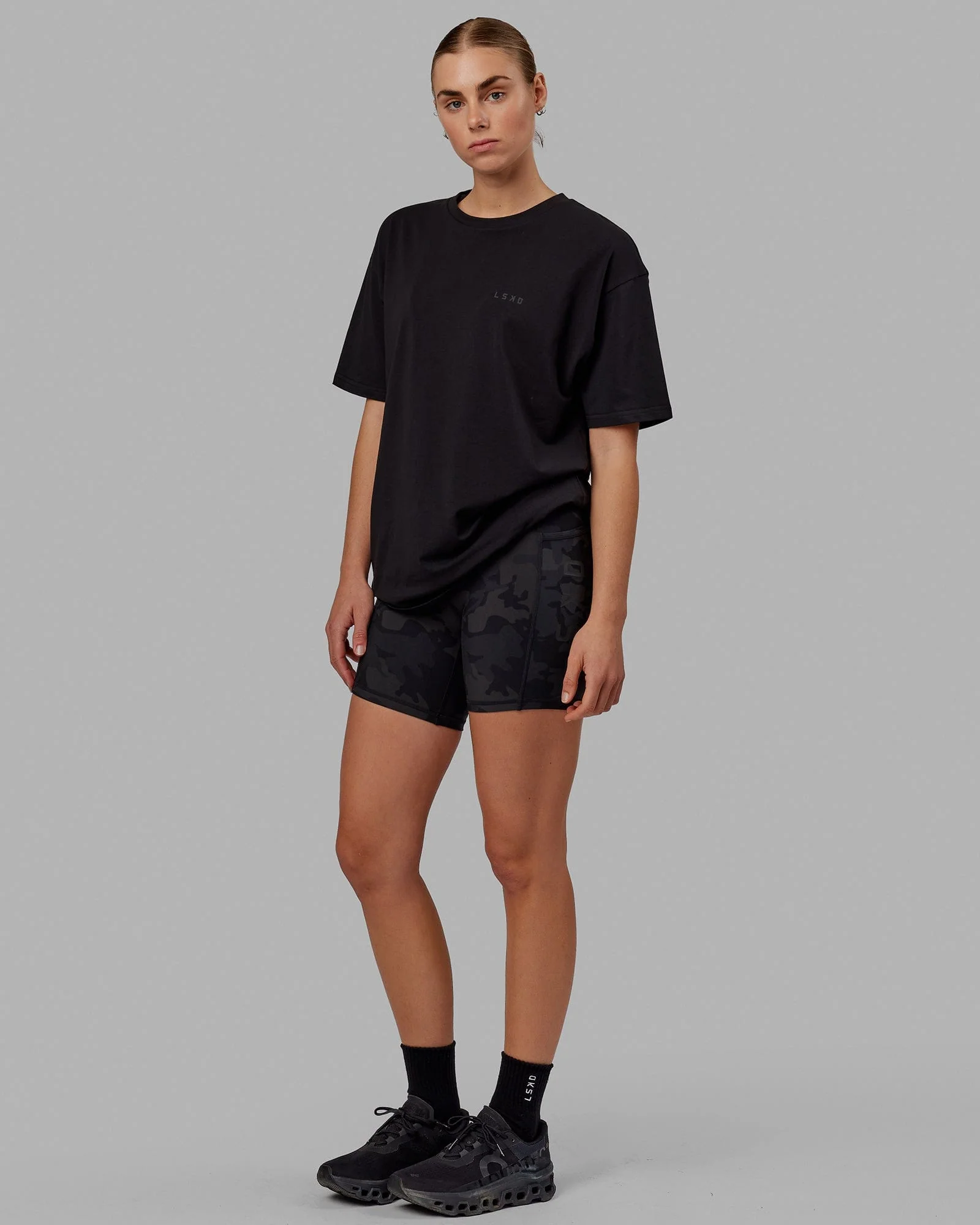 4663-vs5-flxcotton-tee-oversize-black-black-10.webp VS5 FLXCotton Tee Oversize - Black-Black