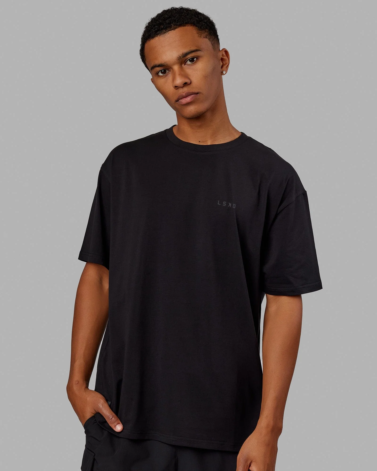 4663-vs5-flxcotton-tee-oversize-black-black-3.webp VS5 FLXCotton Tee Oversize - Black-Black