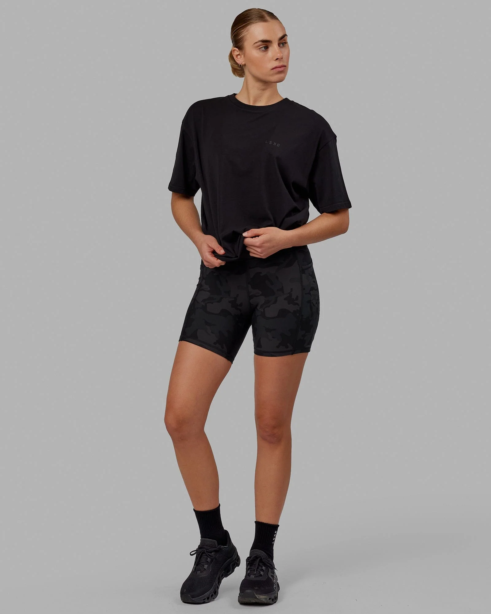 4663-vs5-flxcotton-tee-oversize-black-black-4.webp VS5 FLXCotton Tee Oversize - Black-Black