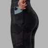 4707-rep-ultra-high-rise-7-8-legging-pockets-black-camo-5.jpg Rep Ultra High-Rise 7/8 Legging Pockets - Black-Camo