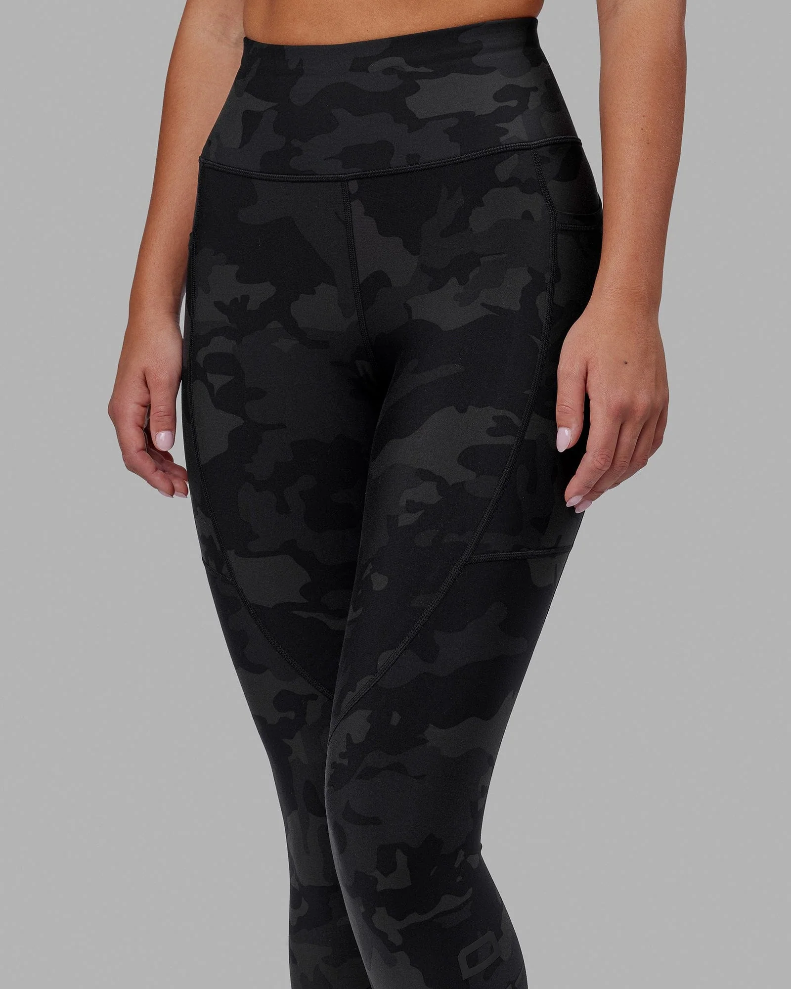 4707-rep-ultra-high-rise-7-8-legging-pockets-black-camo-7.webp Rep Ultra High-Rise 7/8 Legging Pockets - Black-Camo
