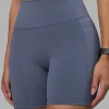 4732-fusion-ultra-high-rise-6-short-pockets-night-shadow-6.webp Fusion Ultra High-Rise 6" Short Pockets - Night Shadow