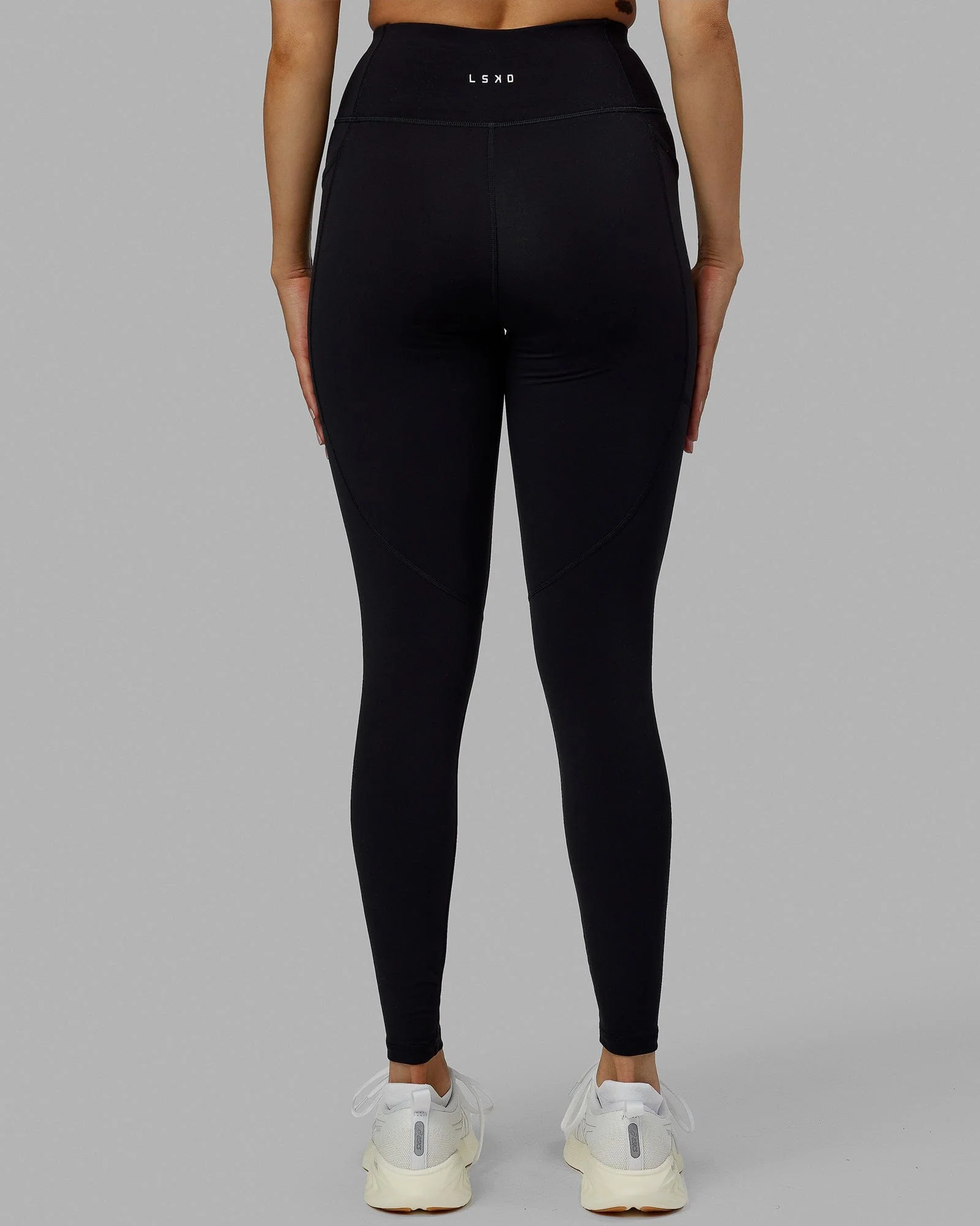 4819-rep-ultra-high-rise-full-length-legging-pockets-no-logo-black-4.webp Rep Ultra High-Rise Full Length Legging Pockets No Logo - Black