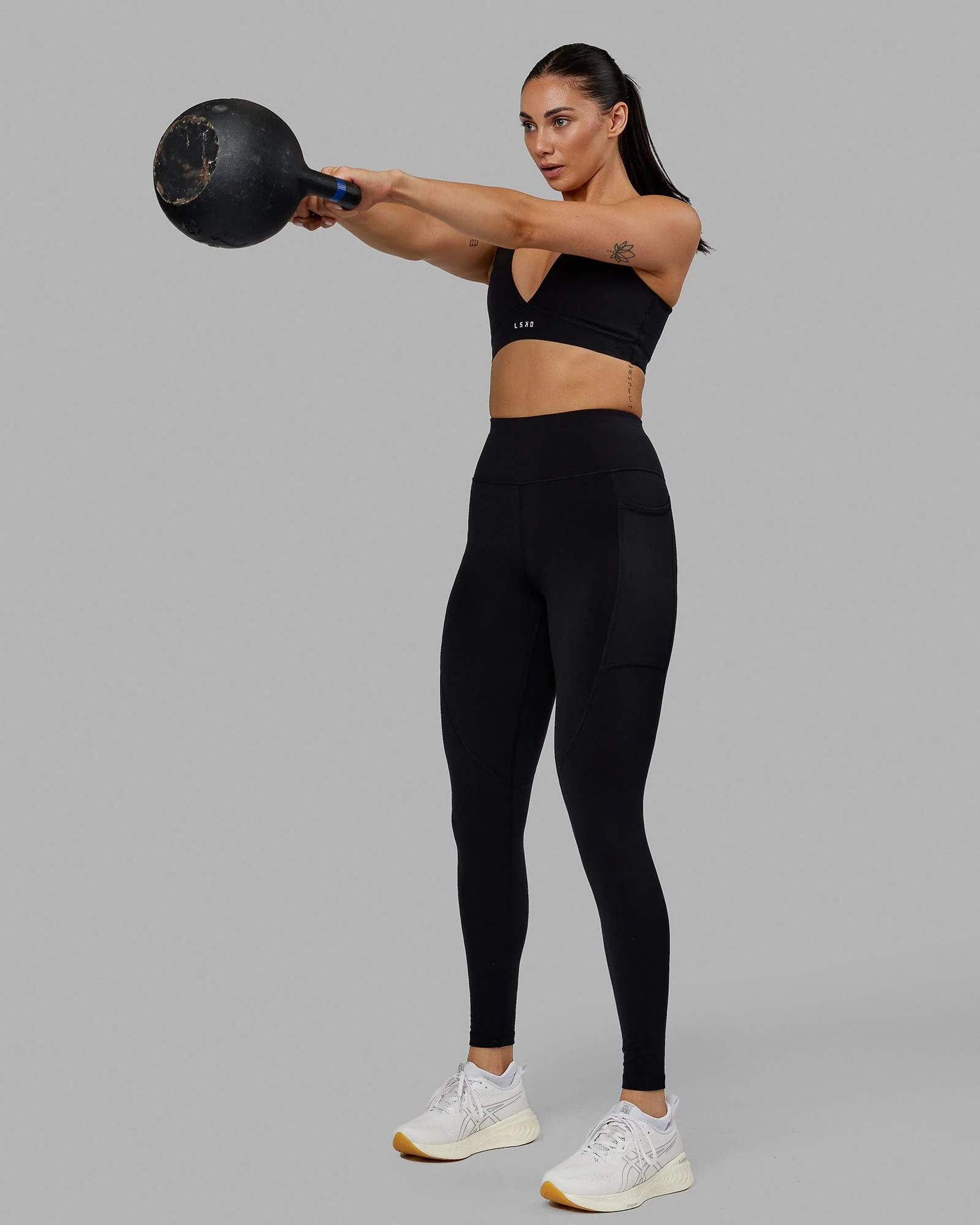 4819-rep-ultra-high-rise-full-length-legging-pockets-no-logo-black-6.webp Rep Ultra High-Rise Full Length Legging Pockets No Logo - Black