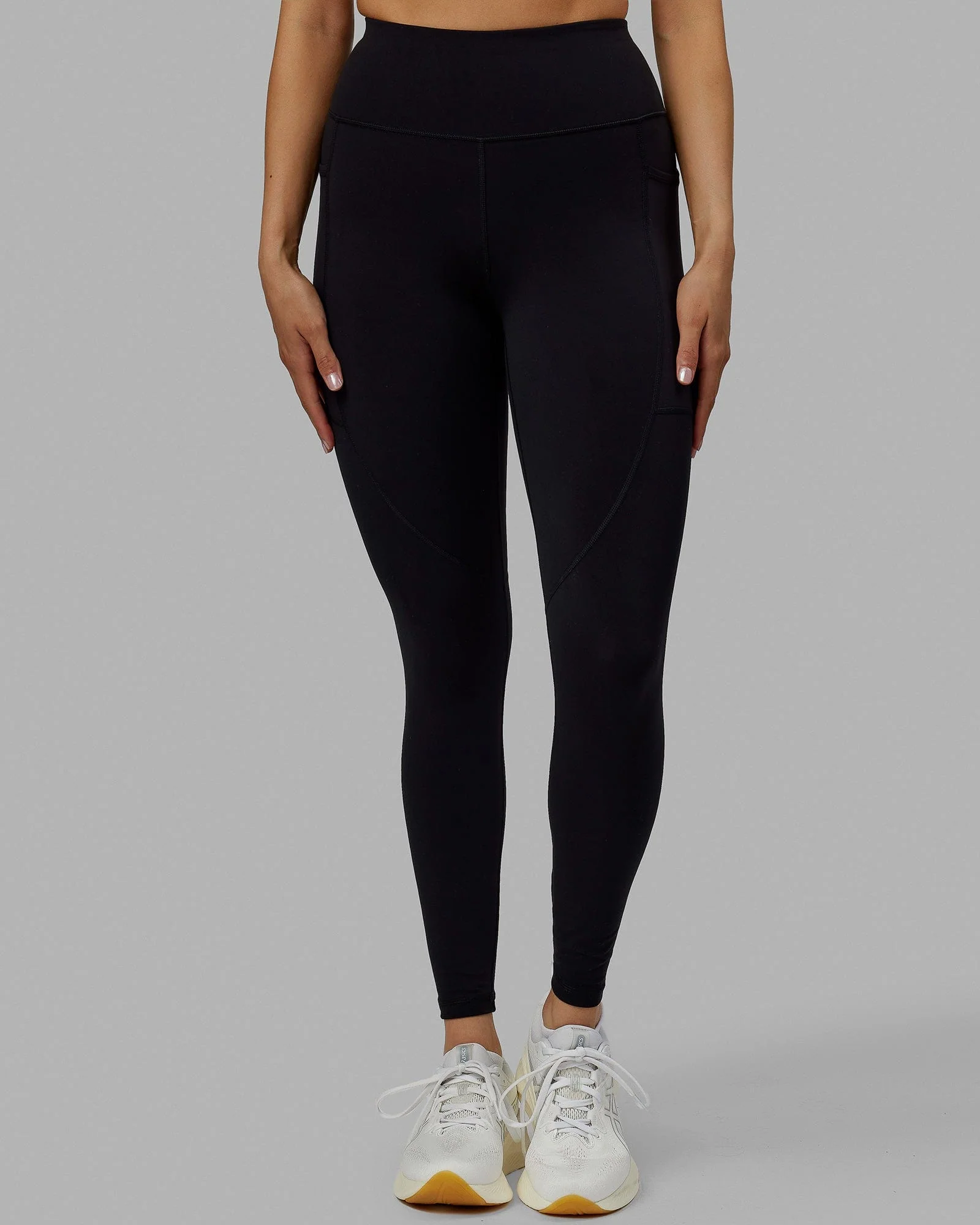 4819-rep-ultra-high-rise-full-length-legging-pockets-no-logo-black-7.webp Rep Ultra High-Rise Full Length Legging Pockets No Logo - Black