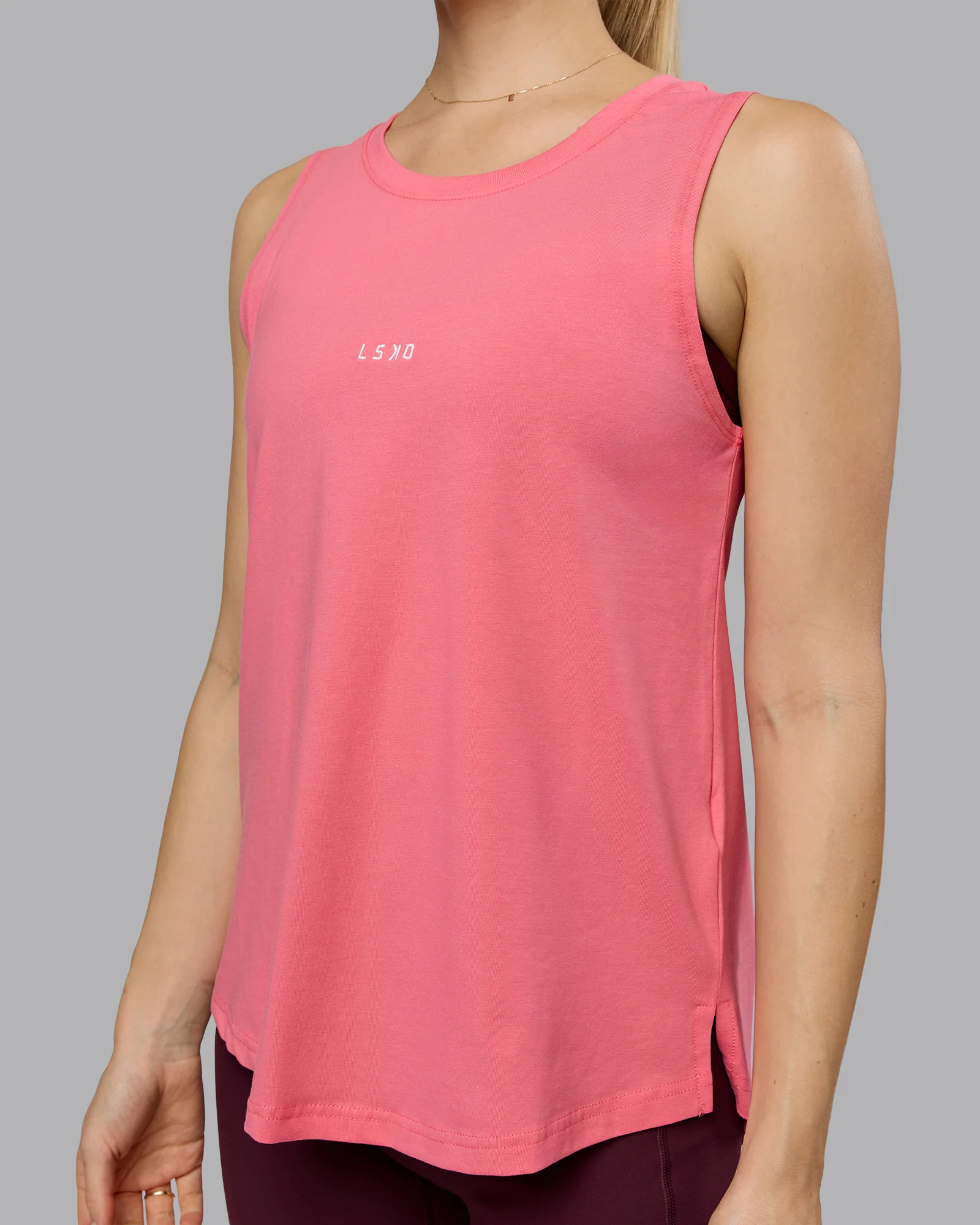 4828-go-to-flxcotton-longline-tank-pink-lemonade-white-3.webp Go-To FLXCotton Longline Tank - Pink Lemonade-White