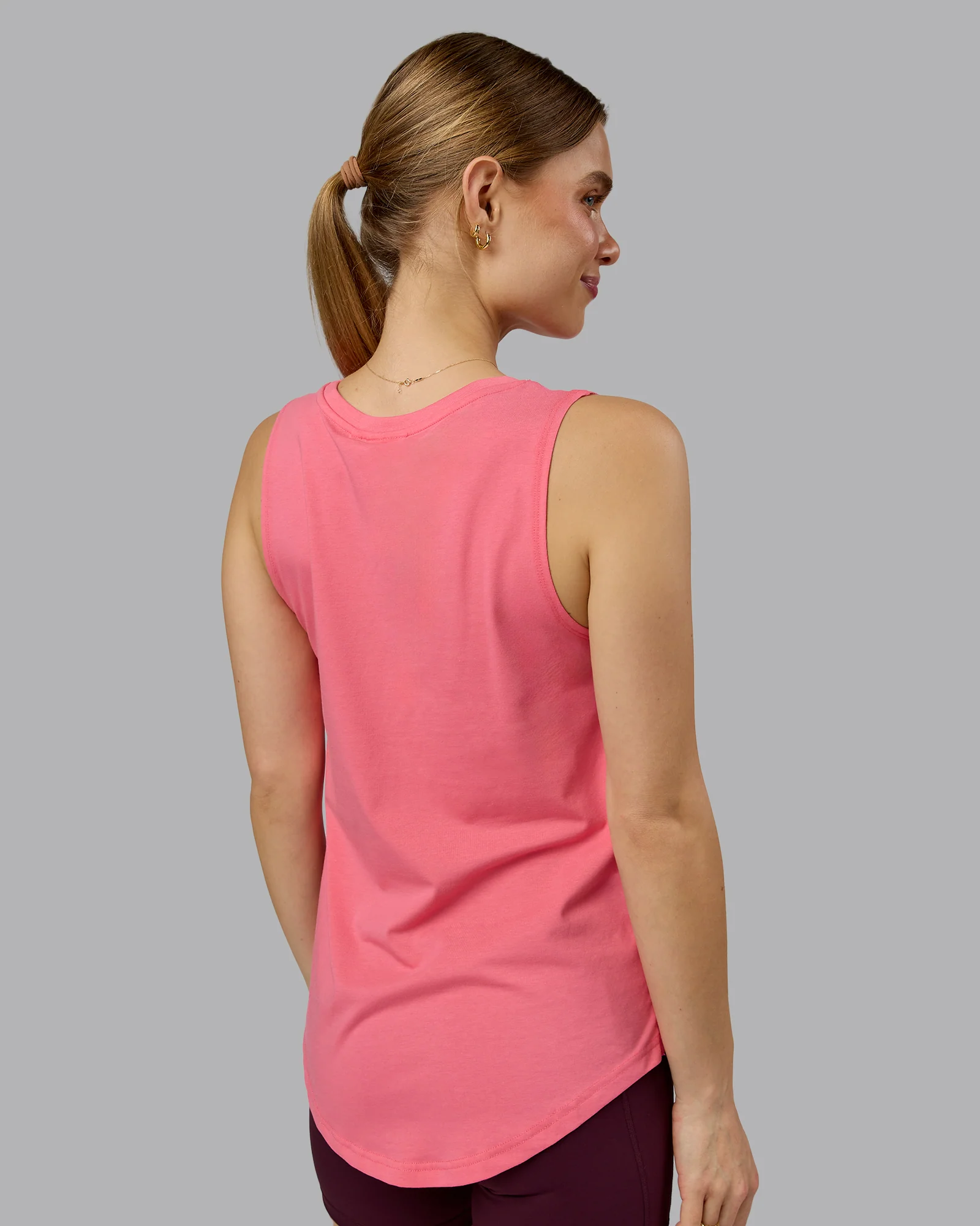 4828-go-to-flxcotton-longline-tank-pink-lemonade-white-4.webp Go-To FLXCotton Longline Tank - Pink Lemonade-White