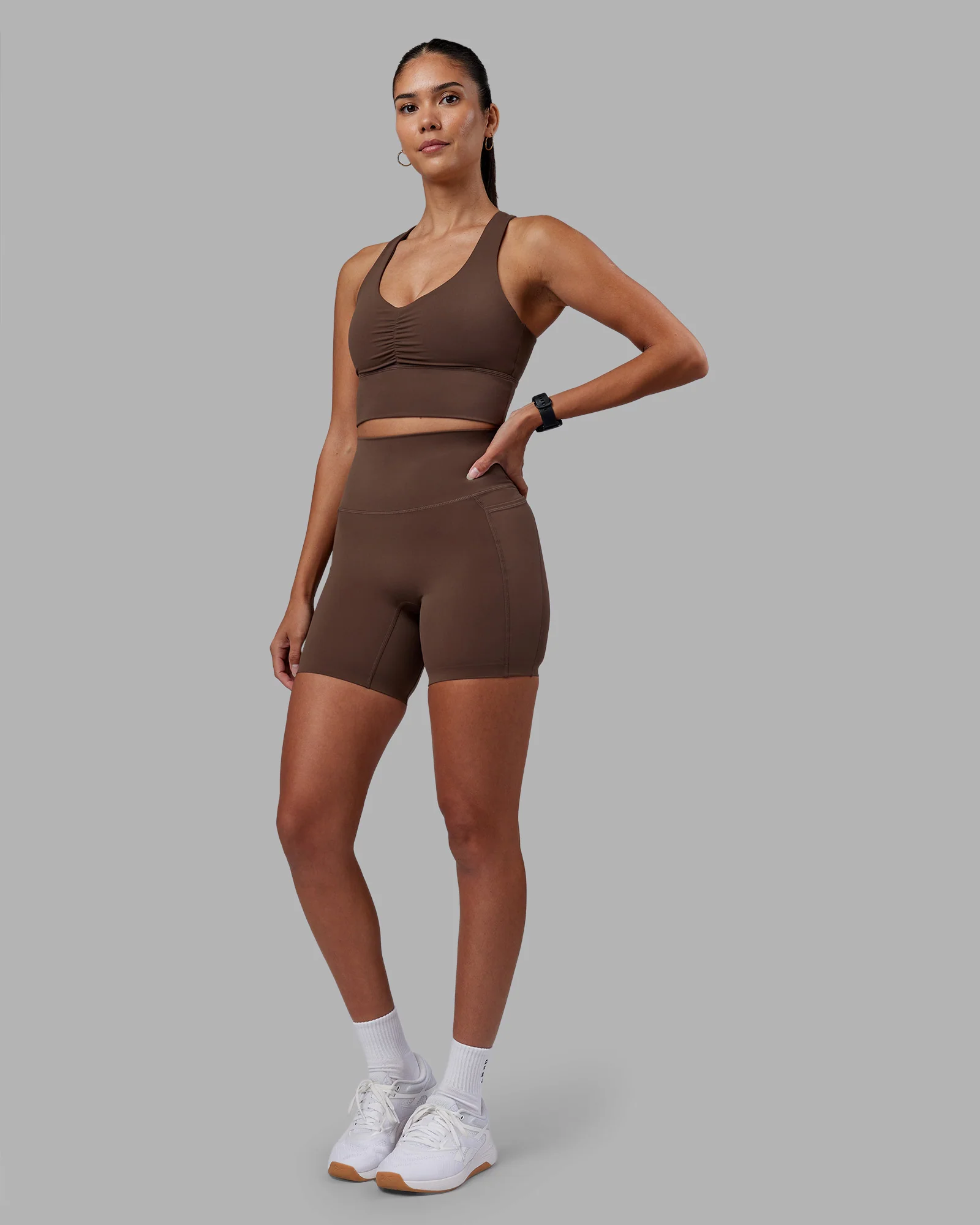 Elixir Ultra High-Rise 6" Short Pockets - Chocolate Martini