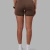 Elixir Ultra High-Rise 6" Short Pockets - Chocolate Martini