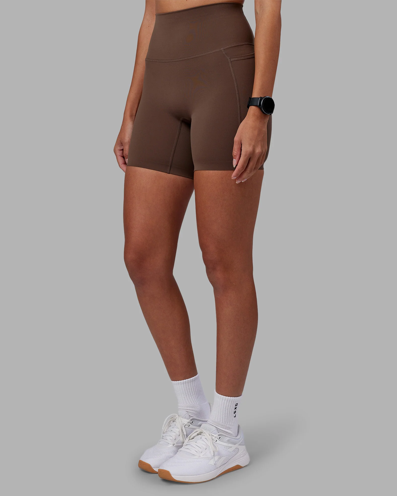 Elixir Ultra High-Rise 6" Short Pockets - Chocolate Martini