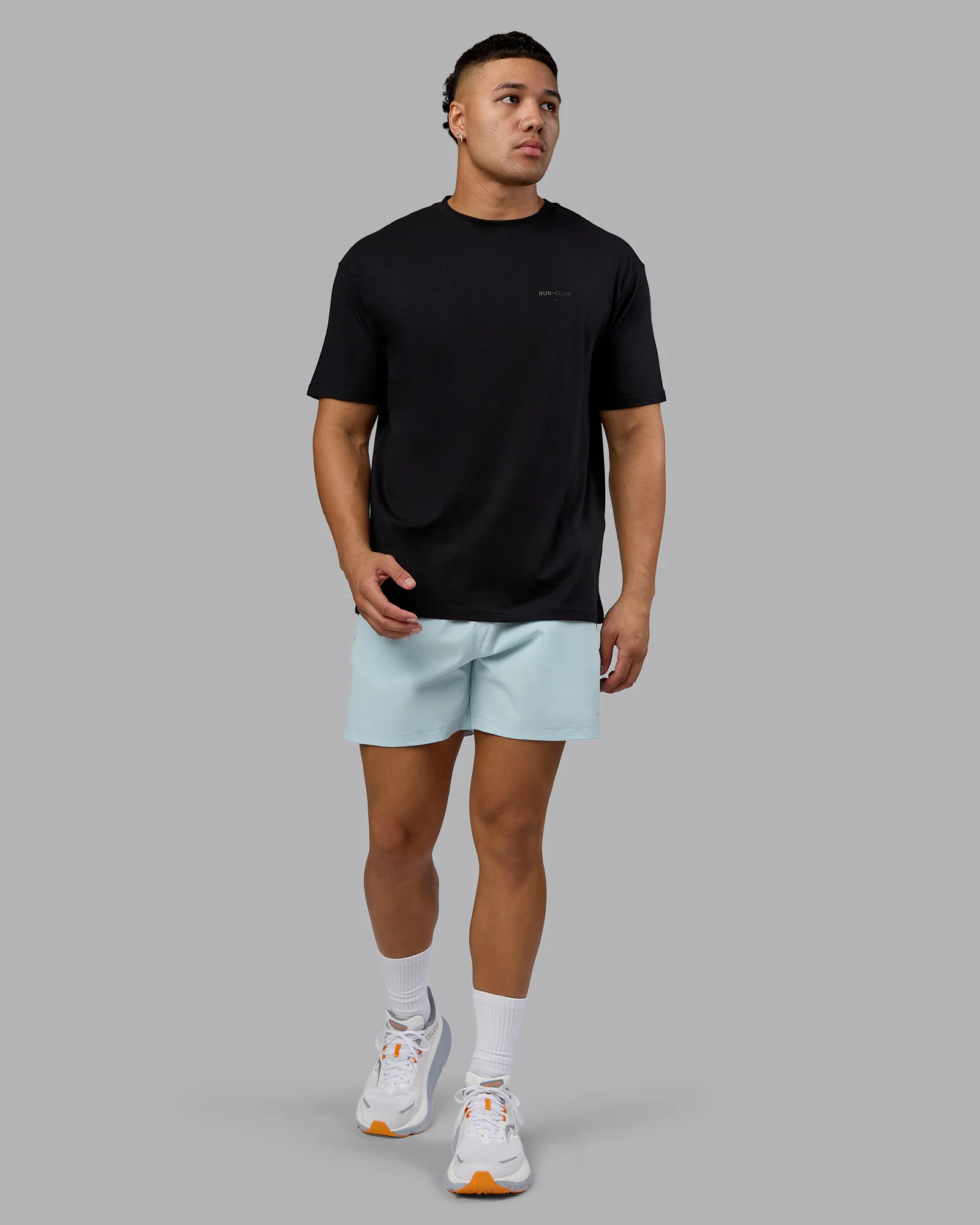 4891-run-club-flxcotton-tee-oversize-black-reflective-5.webp RUN CLUB FLXCotton Tee Oversize - Black-Reflective