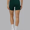 4900-fusion-ultra-high-rise-6-short-pockets-dark-moss-4.webp Fusion Ultra High-Rise 6" Short Pockets - Dark Moss