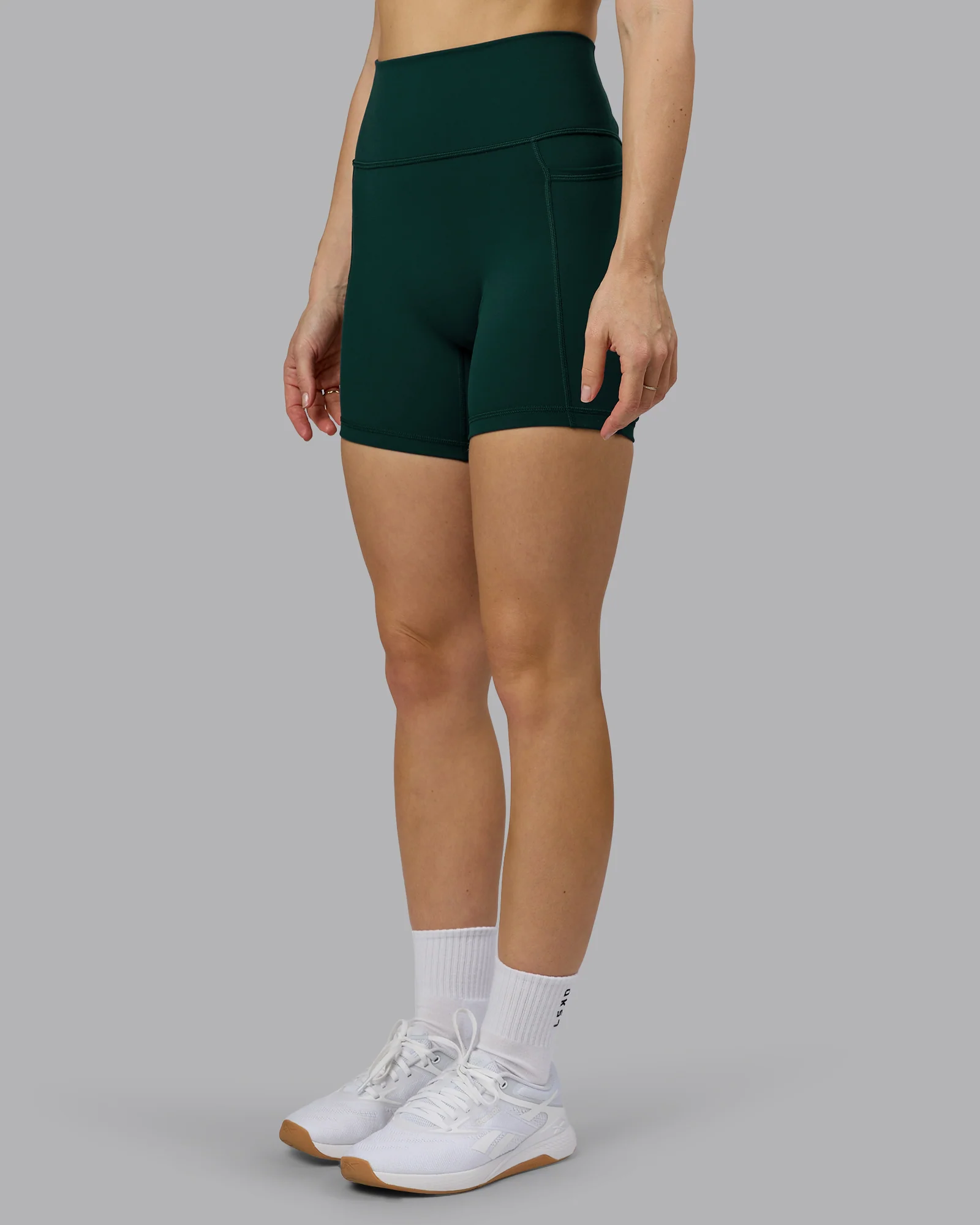 4900-fusion-ultra-high-rise-6-short-pockets-dark-moss-6.webp Fusion Ultra High-Rise 6" Short Pockets - Dark Moss
