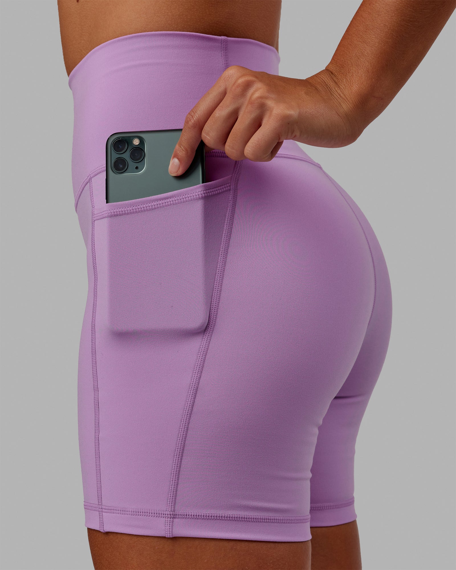 4918-fusion-ultra-high-rise-6-short-pockets-light-violet-4.jpg Fusion Ultra High-Rise 6" Short Pockets - Light Violet