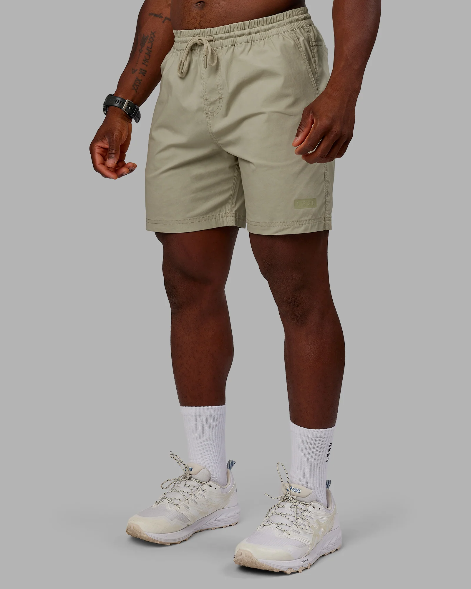 4927-daily-7-short-sustained-grey-2.webp Daily 7" Short - Sustained Grey