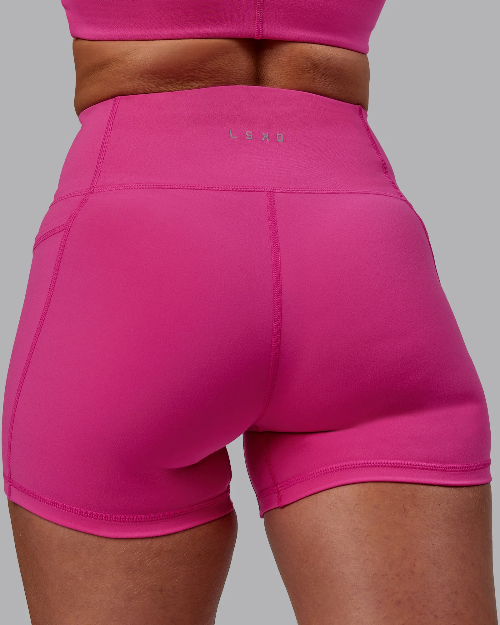 Fusion Ultra High-Rise 4" Short Pockets - Fuchsia Pink