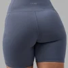 4971-rep-ultra-high-rise-6-short-pockets-night-shadow-white-4.webp Rep Ultra High-Rise 6" Short Pockets - Night Shadow-White