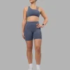 4971-rep-ultra-high-rise-6-short-pockets-night-shadow-white-5.webp Rep Ultra High-Rise 6" Short Pockets - Night Shadow-White