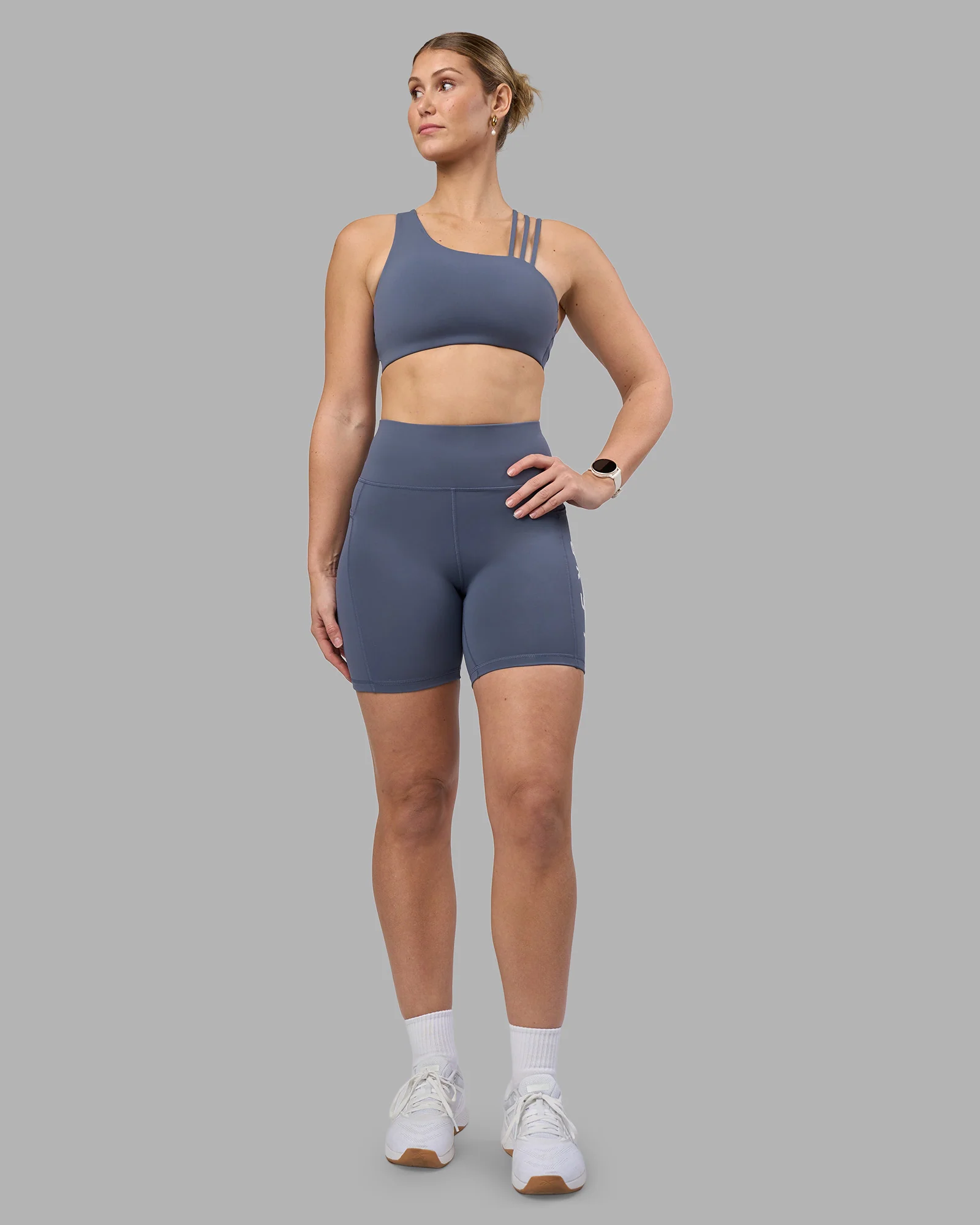 4971-rep-ultra-high-rise-6-short-pockets-night-shadow-white-5.webp Rep Ultra High-Rise 6" Short Pockets - Night Shadow-White
