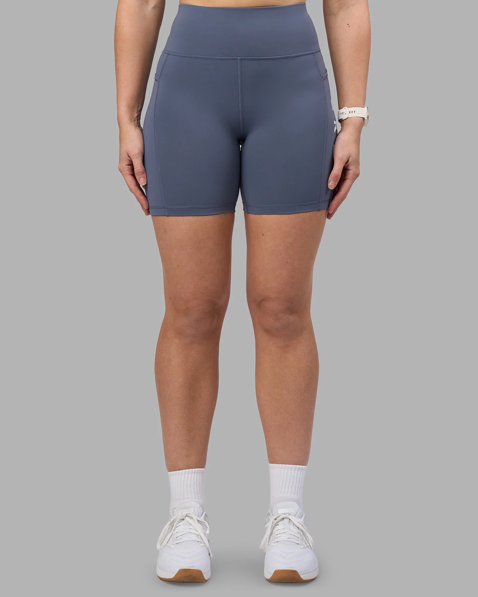 4971-rep-ultra-high-rise-6-short-pockets-night-shadow-white-7.webp Rep Ultra High-Rise 6" Short Pockets - Night Shadow-White