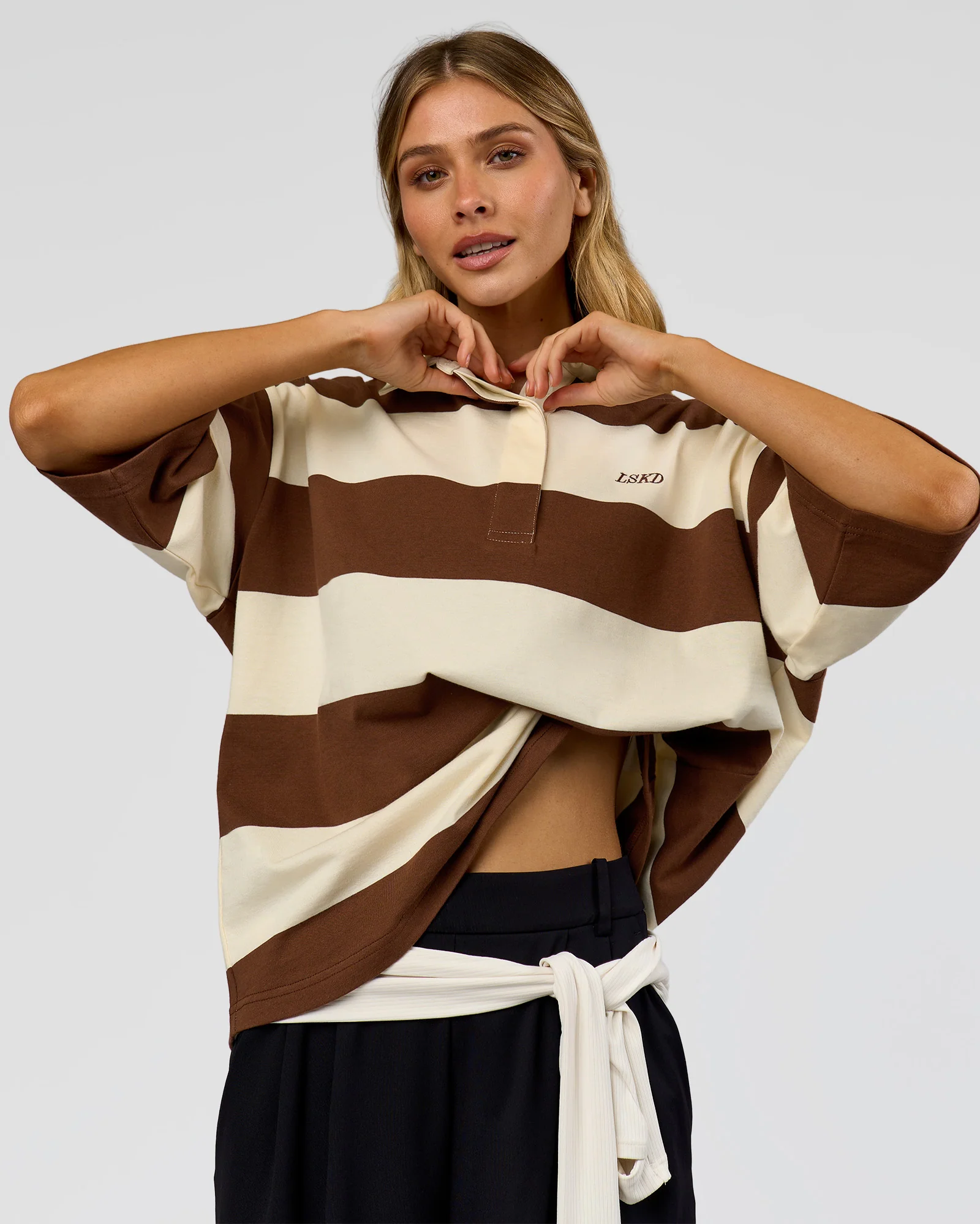 500-oversized-rugby-polo-off-white-brown-2.webp Oversized Rugby Polo - Off White - Brown