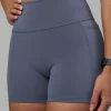5015-fusion-ultra-high-rise-4-short-pockets-night-shadow-6.webp Fusion Ultra High-Rise 4" Short Pockets - Night Shadow