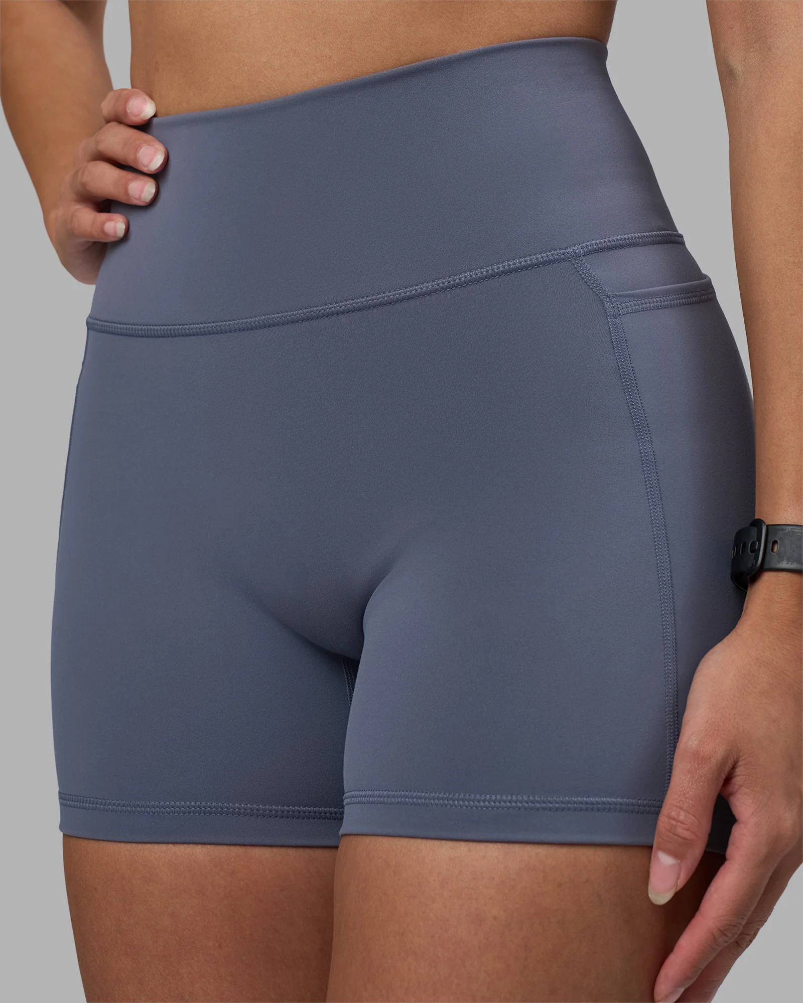 5015-fusion-ultra-high-rise-4-short-pockets-night-shadow-6.webp Fusion Ultra High-Rise 4" Short Pockets - Night Shadow