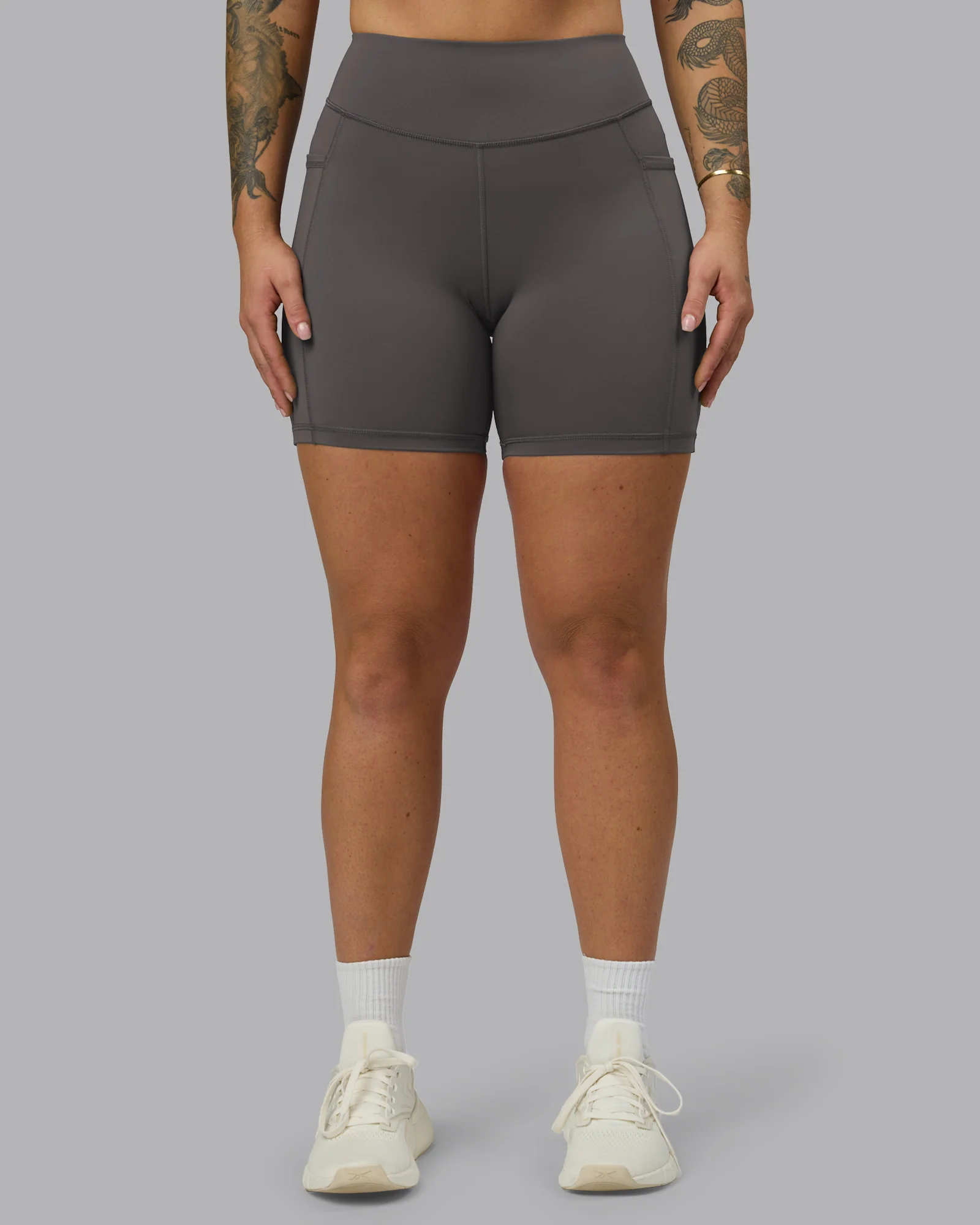 5024-elite-high-rise-6-short-pockets-dark-storm-3.webp Elite High-Rise 6" Short Pockets - Dark Storm