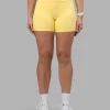 5042-fusion-ultra-high-rise-6-short-pockets-lemon-2.webp Fusion Ultra High-Rise 6" Short Pockets - Lemon