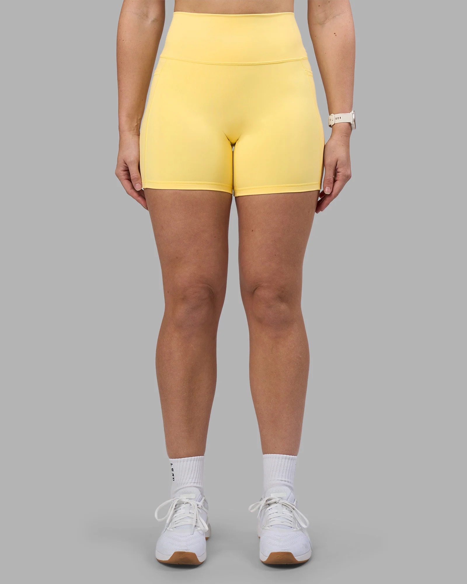 5042-fusion-ultra-high-rise-6-short-pockets-lemon-2.webp Fusion Ultra High-Rise 6" Short Pockets - Lemon