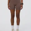 5149-fusion-ultra-high-rise-6-short-pockets-peppercorn-1.webp Fusion Ultra High-Rise 6" Short Pockets - Peppercorn