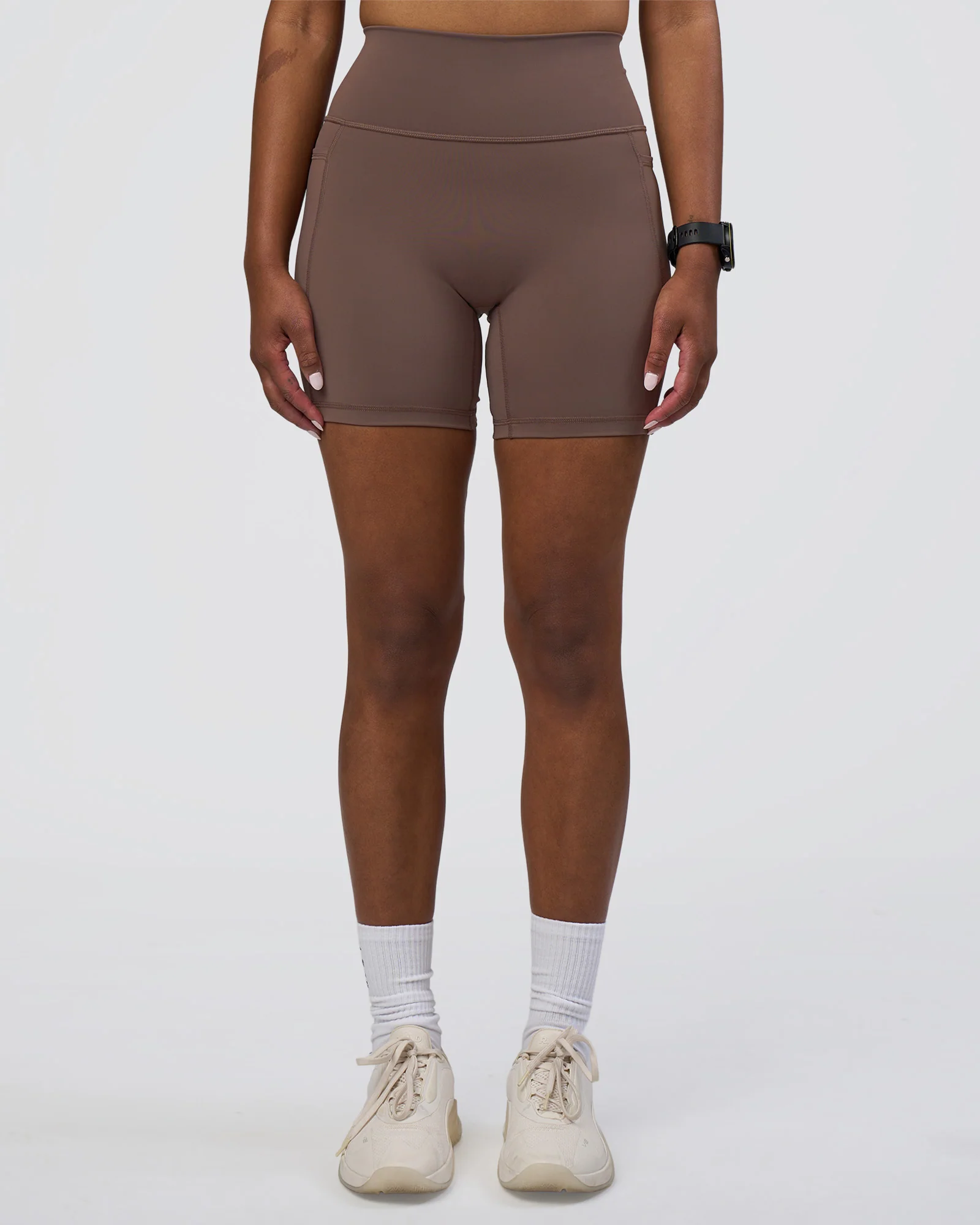 5149-fusion-ultra-high-rise-6-short-pockets-peppercorn-1.webp Fusion Ultra High-Rise 6" Short Pockets - Peppercorn