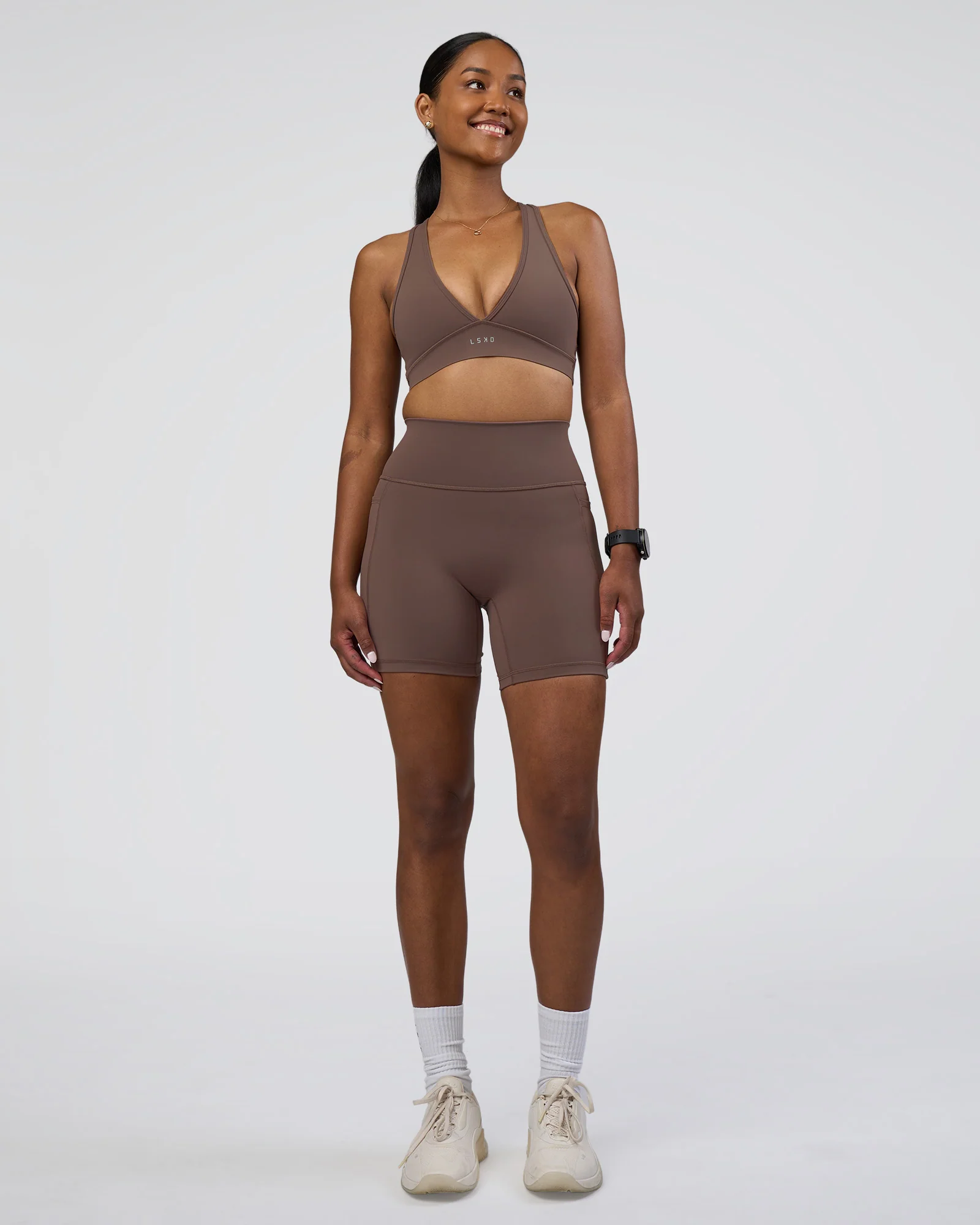 5149-fusion-ultra-high-rise-6-short-pockets-peppercorn-2.webp Fusion Ultra High-Rise 6" Short Pockets - Peppercorn