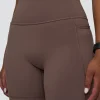 5149-fusion-ultra-high-rise-6-short-pockets-peppercorn-3.webp Fusion Ultra High-Rise 6" Short Pockets - Peppercorn