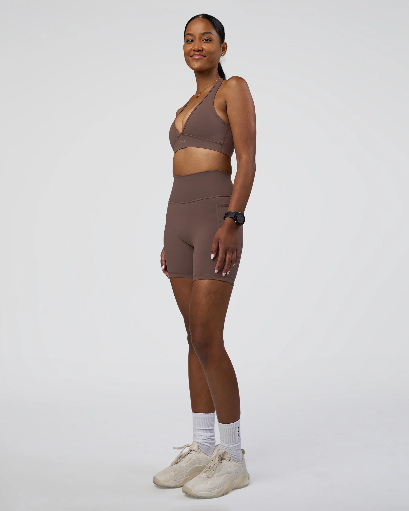 5149-fusion-ultra-high-rise-6-short-pockets-peppercorn-5.webp Fusion Ultra High-Rise 6" Short Pockets - Peppercorn