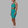 5186-fusion-ultra-high-rise-9-short-pockets-uplift-blue-4.webp Fusion Ultra High-Rise 9" Short Pockets - Uplift Blue