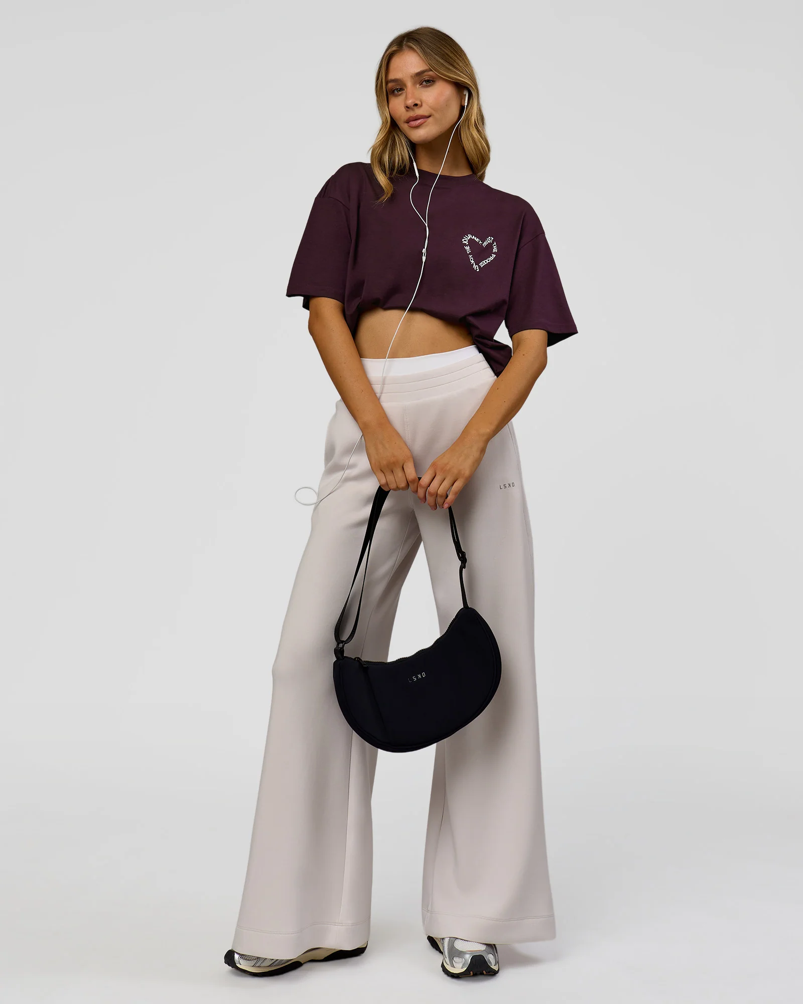 526-love-the-process-flxcotton-oversize-tee-midnight-plum-white-10.webp Love The Process FLXCotton Oversize Tee - Midnight Plum-White